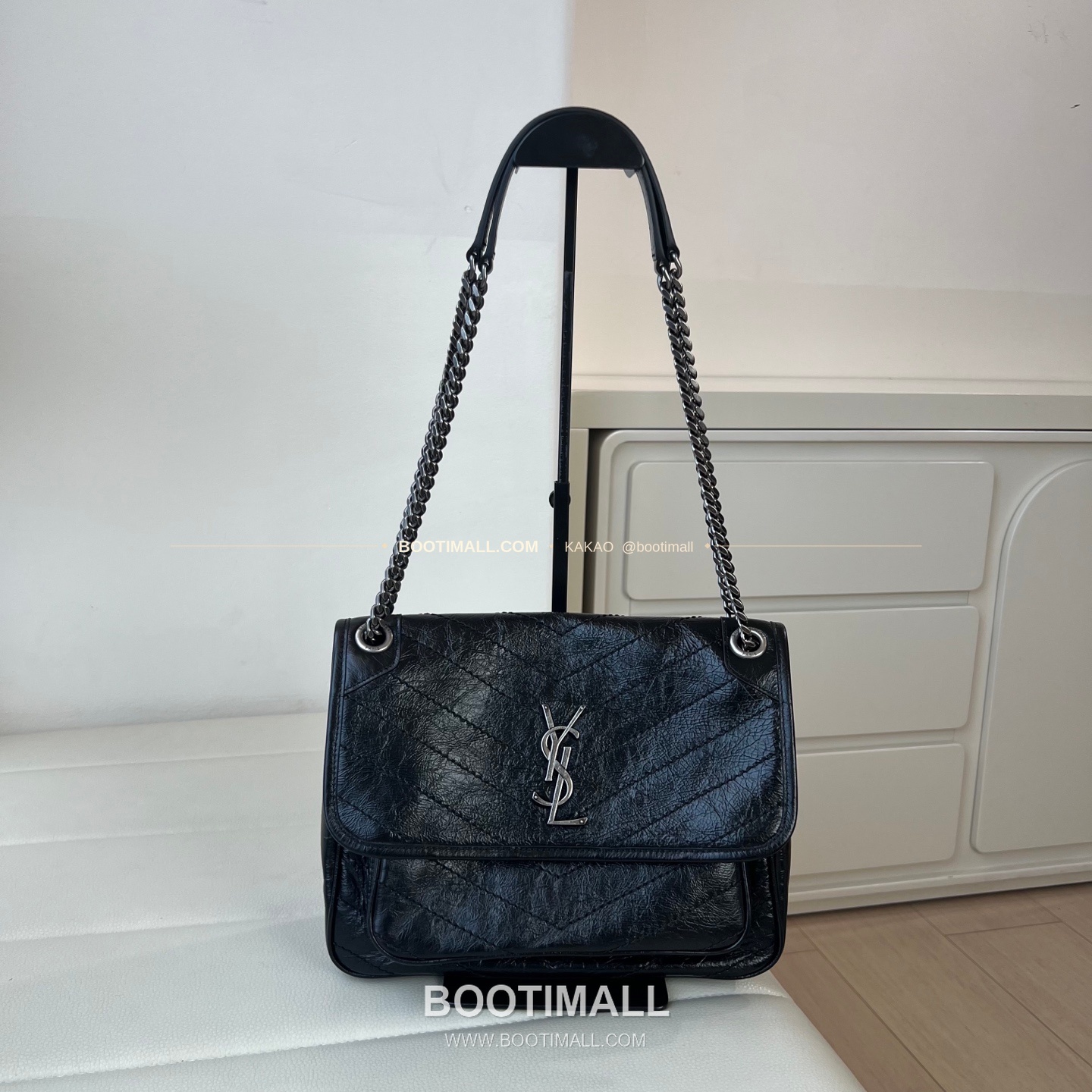 생로랑 니키 램스킨 빈티지 V퀼팅 플랩 체인 숄더백 Saint Laurent Niki Lambskin Vintage V Quilted Flap Chain Shoulder Bag 633184 28cm 7