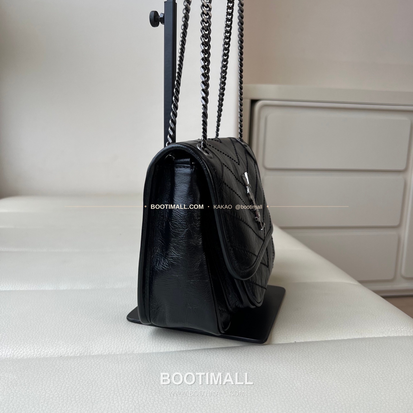 생로랑 니키 램스킨 빈티지 V퀼팅 플랩 체인 숄더백 Saint Laurent Niki Lambskin Vintage V Quilted Flap Chain Shoulder Bag 633185 21cm 9