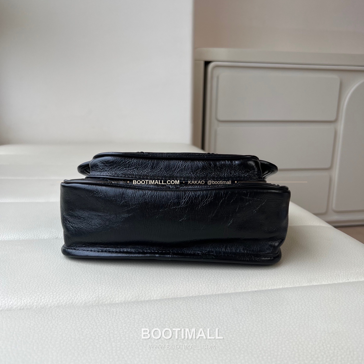 생로랑 니키 램스킨 빈티지 V퀼팅 플랩 체인 숄더백 Saint Laurent Niki Lambskin Vintage V Quilted Flap Chain Shoulder Bag 633185 21cm 12