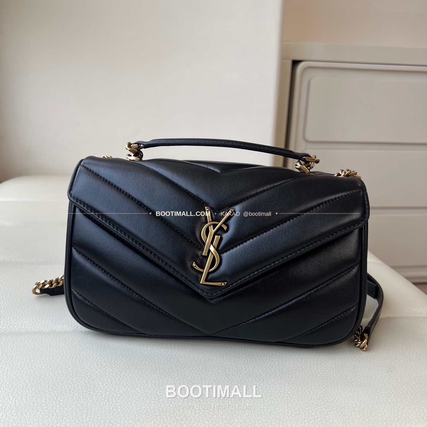 생로랑 루루 카프스킨 V퀼팅 토트 숄더백 Saint Laurent Loulou Calfskin V Quilted Tote Shoulder Bag 869461 25cm 11