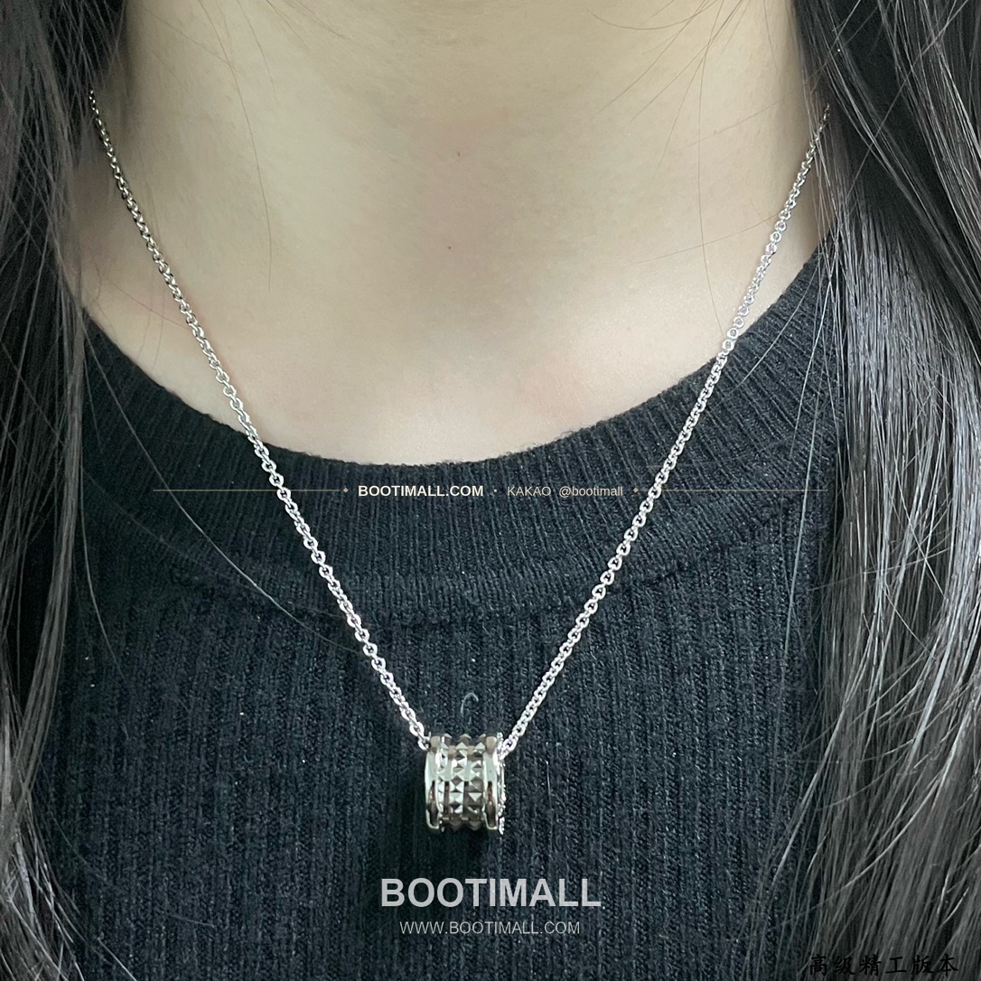 불가리 불가리 스터드 로고 펜던트 네크리스 Bulgari Bvlgari Stud Logo Pendant Necklace 2460400 2