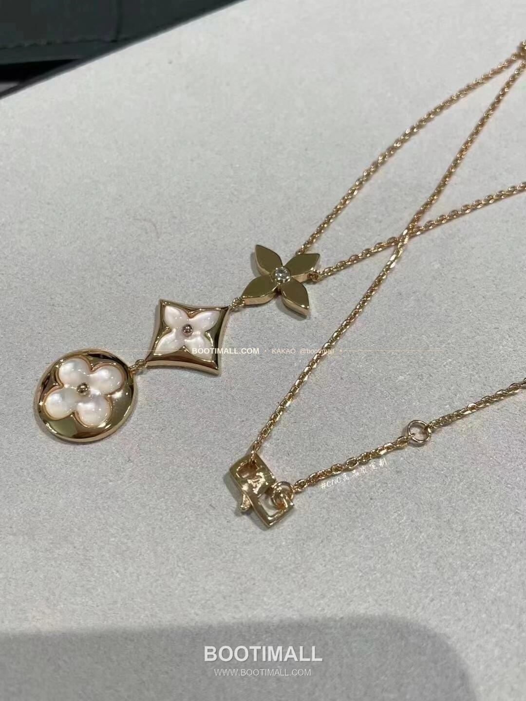 루이비통 컬러 블라썸 화이트 자개 트리플 플라워 V 골드 네크리스 Louis Vuitton Color Blossom White Mother of Pearl Triple Flower V Gold Necklace 3