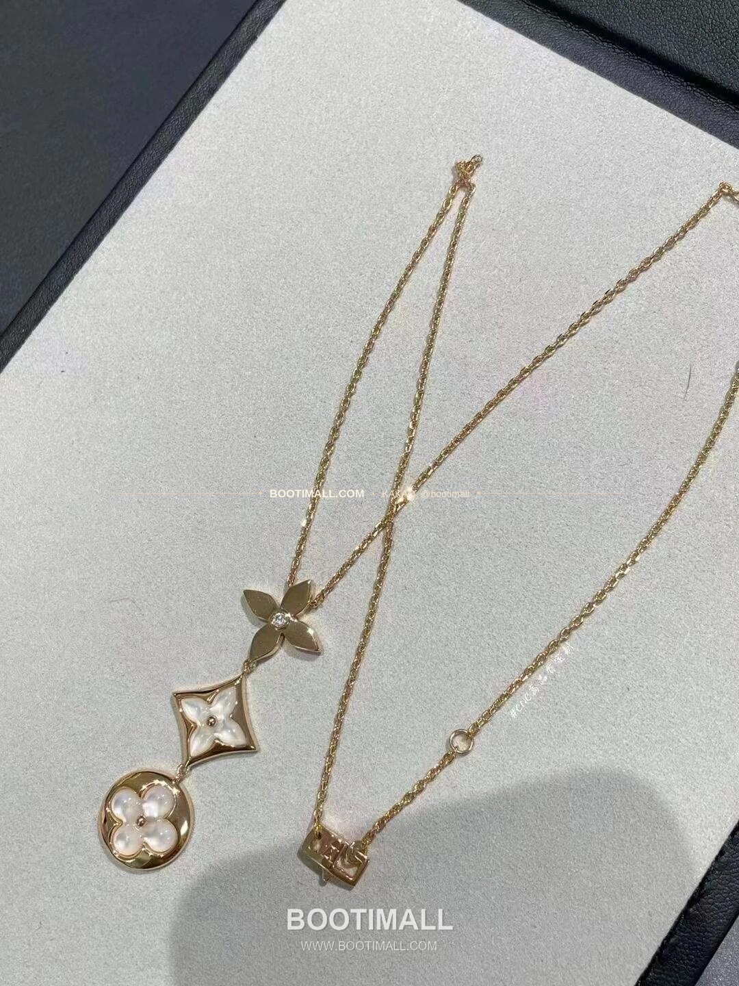 루이비통 컬러 블라썸 화이트 자개 트리플 플라워 V 골드 네크리스 Louis Vuitton Color Blossom White Mother of Pearl Triple Flower V Gold Necklace 5