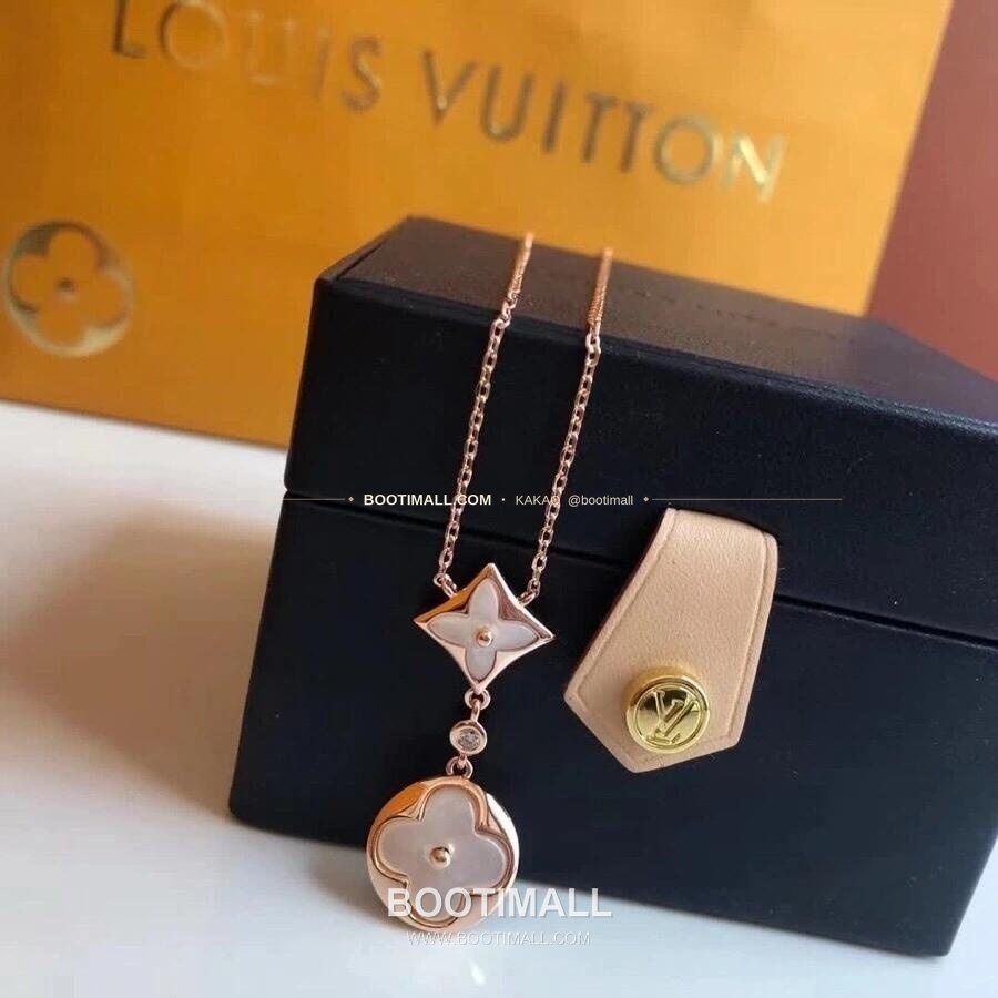 루이비통 모노그램 더블 플라워 V 골드 자개 다이아 네크리스 Louis Vuitton Monogram Double Flower V Gold Mother of Pearl Diamond Necklace 4