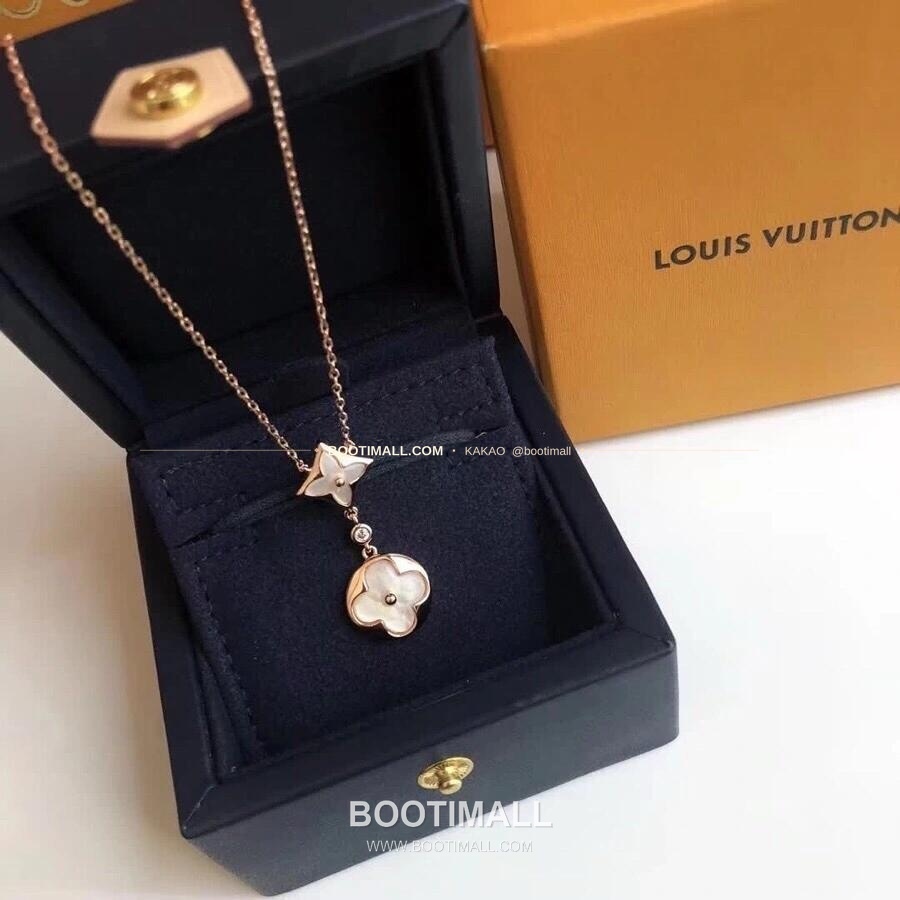 루이비통 모노그램 더블 플라워 V 골드 자개 다이아 네크리스 Louis Vuitton Monogram Double Flower V Gold Mother of Pearl Diamond Necklace 6