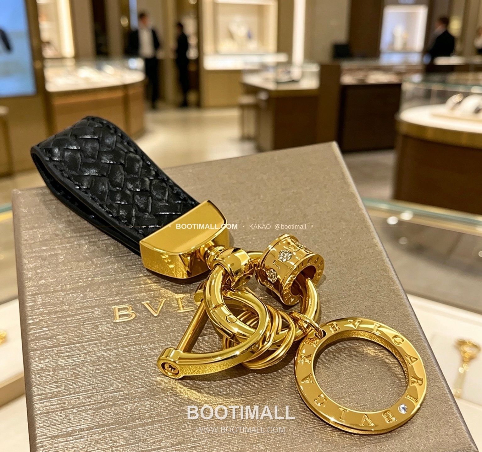 불가리 클래식 로고 빈티지 메탈 키링 Bulgari Classic Logo Vintage Metal Keyring 1