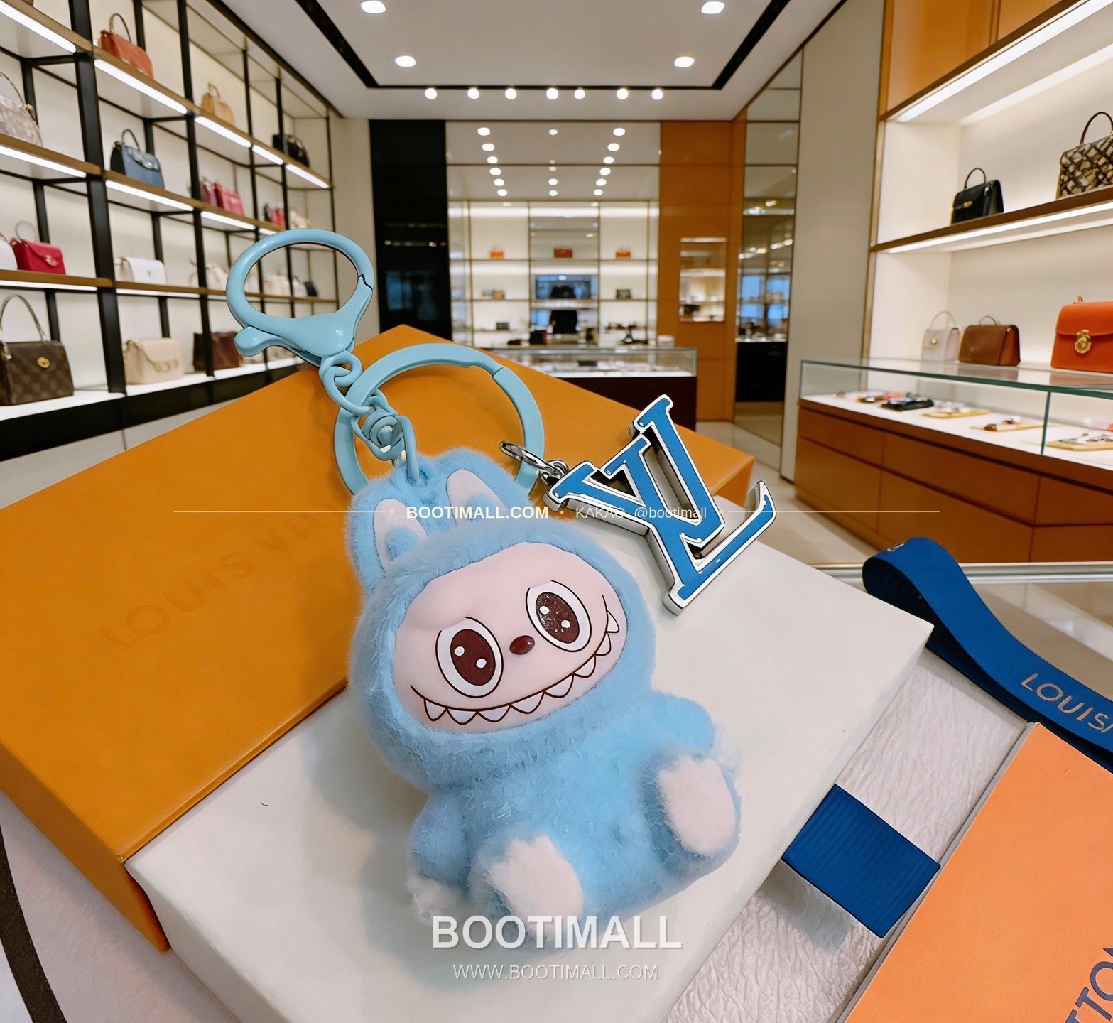 루이비통 라부부 콜라보 앵거 포레스트 빈티지 메탈 키링 Louis Vuitton Labubu Collaboration Anger Forest Vintage Metal Keyring 5