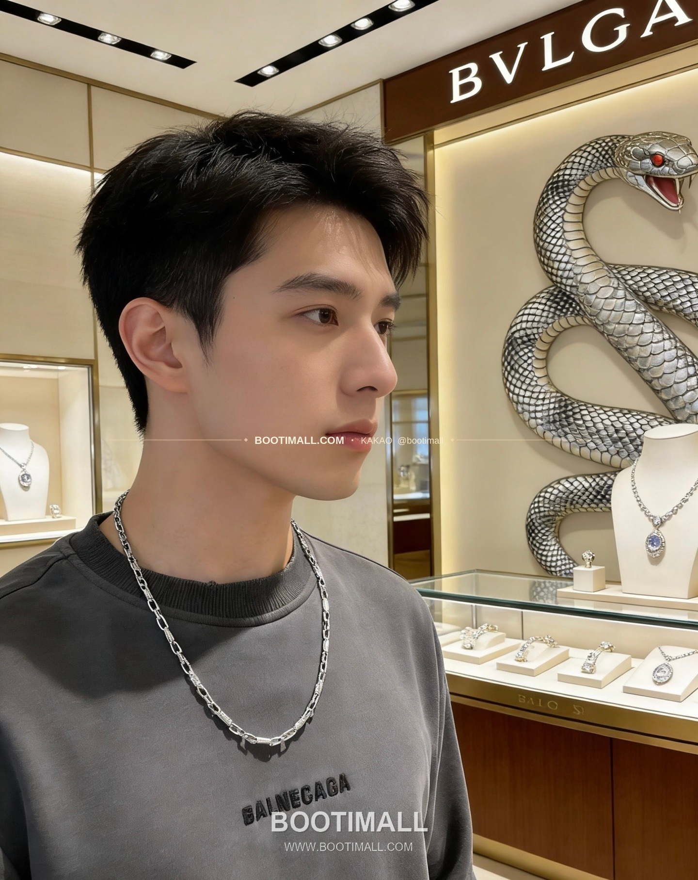 불가리 디바스 드림 V 골드 팬던트 네크리스 Bulgari Divas' Dream V Gold Pendant Necklace 3