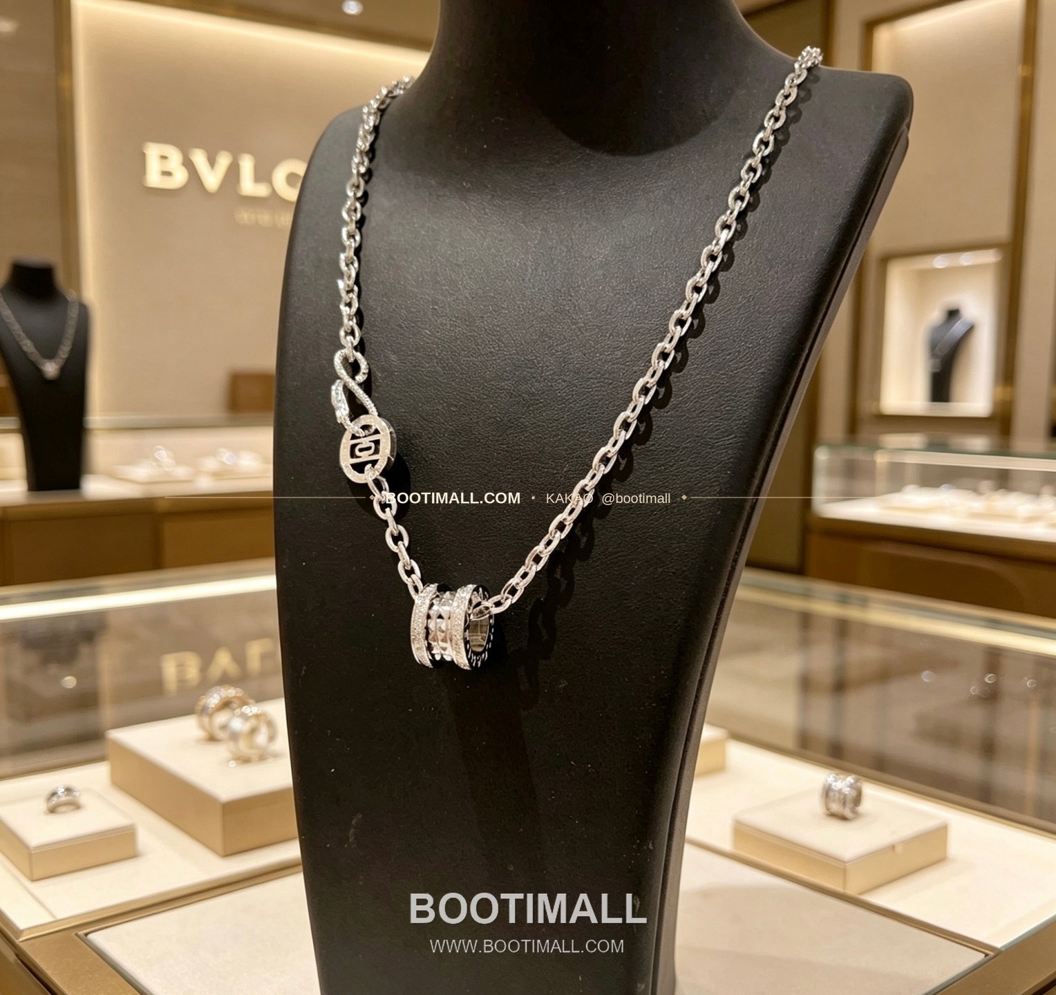 불가리 디바스 드림 V 골드 팬던트 네크리스 Bulgari Divas' Dream V Gold Pendant Necklace 2