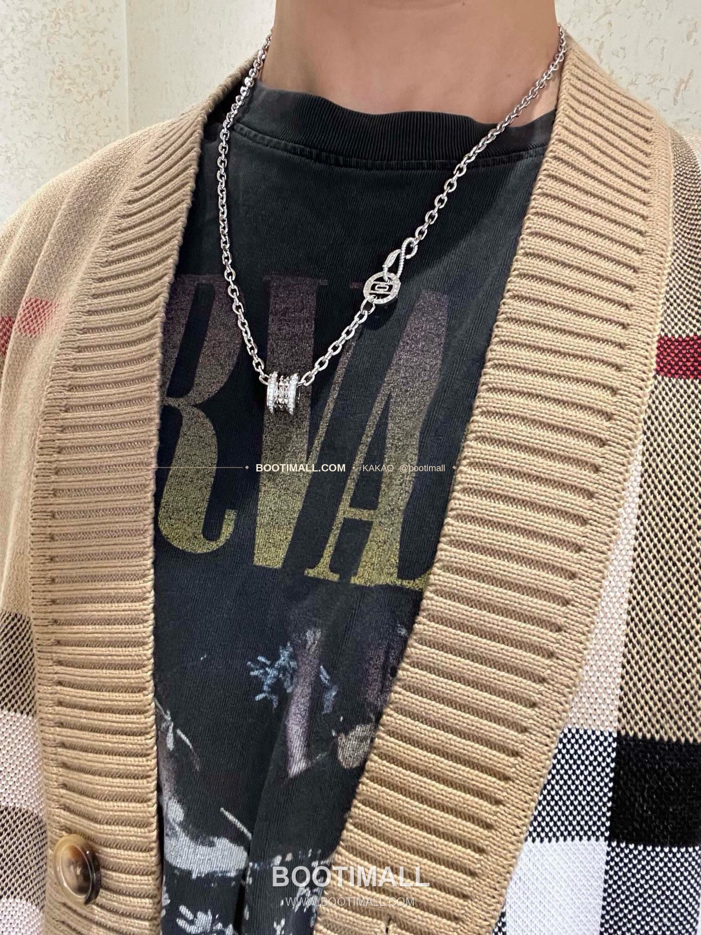 불가리 디바스 드림 V 골드 팬던트 네크리스 Bulgari Divas' Dream V Gold Pendant Necklace 3