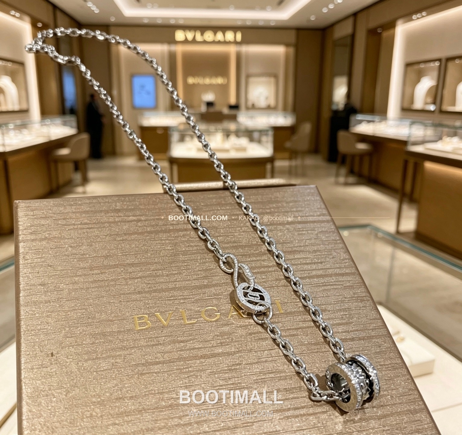 불가리 디바스 드림 V 골드 팬던트 네크리스 Bulgari Divas' Dream V Gold Pendant Necklace 9