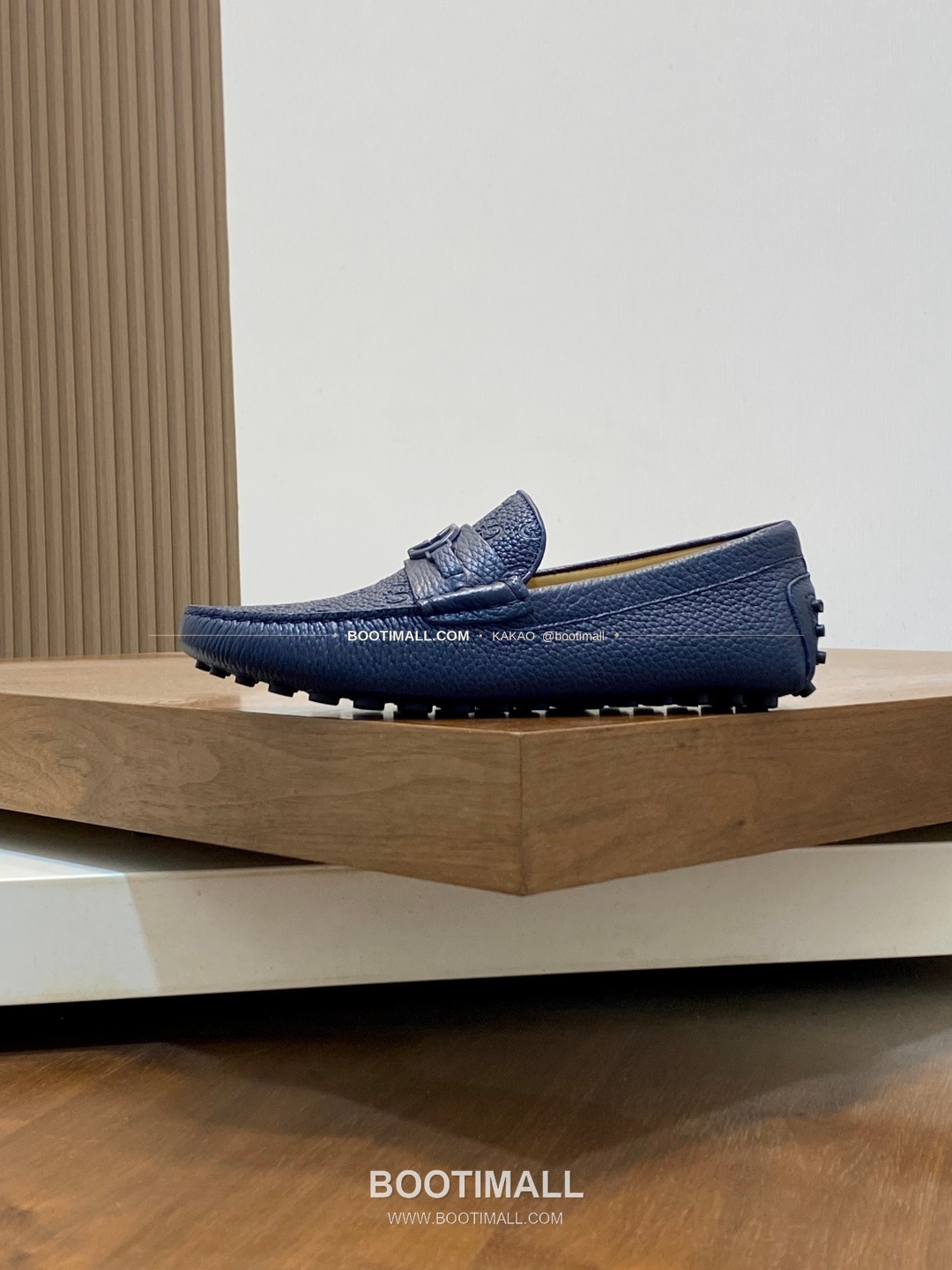 구찌 스웨이드 호스빗 드라이빙 슬립온 로퍼 네이비 Gucci Suede Horsebit Driving Slip-On Loafers 2