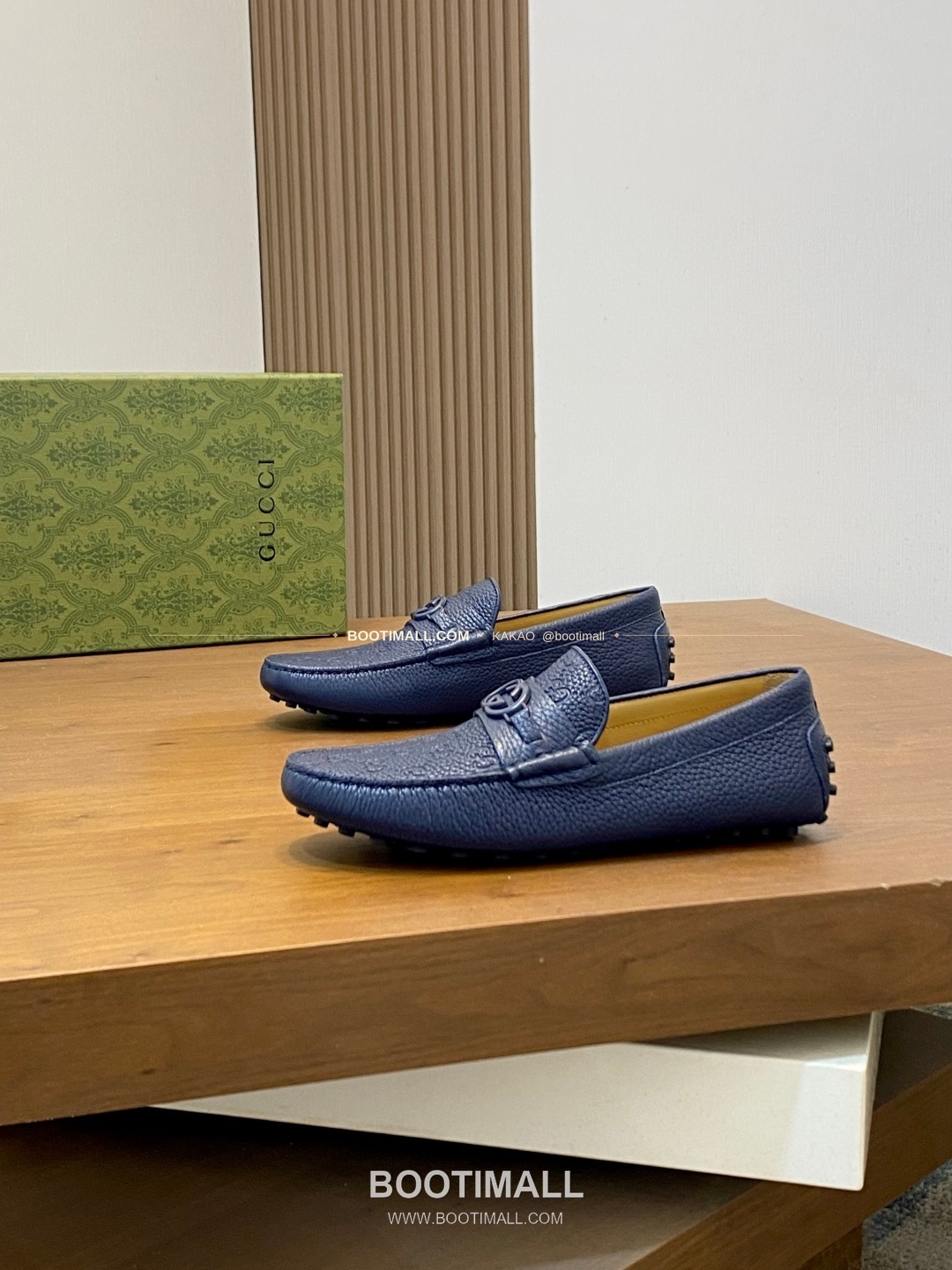 구찌 스웨이드 호스빗 드라이빙 슬립온 로퍼 네이비 Gucci Suede Horsebit Driving Slip-On Loafers 3