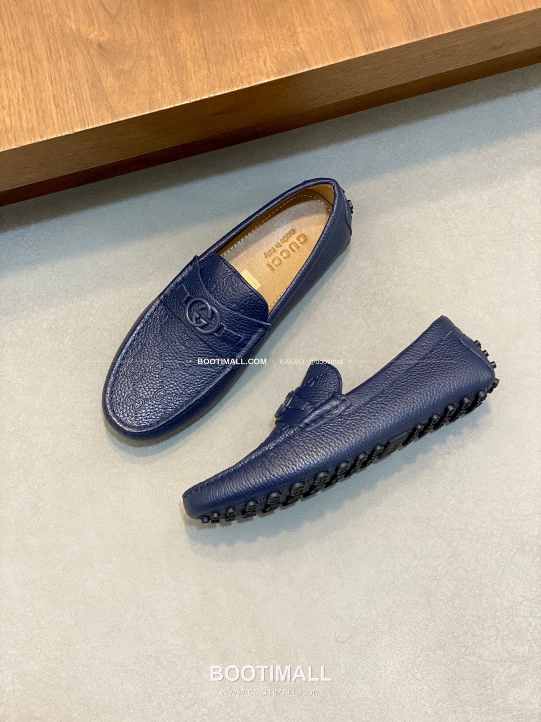 구찌 스웨이드 호스빗 드라이빙 슬립온 로퍼 네이비 Gucci Suede Horsebit Driving Slip-On Loafers 5