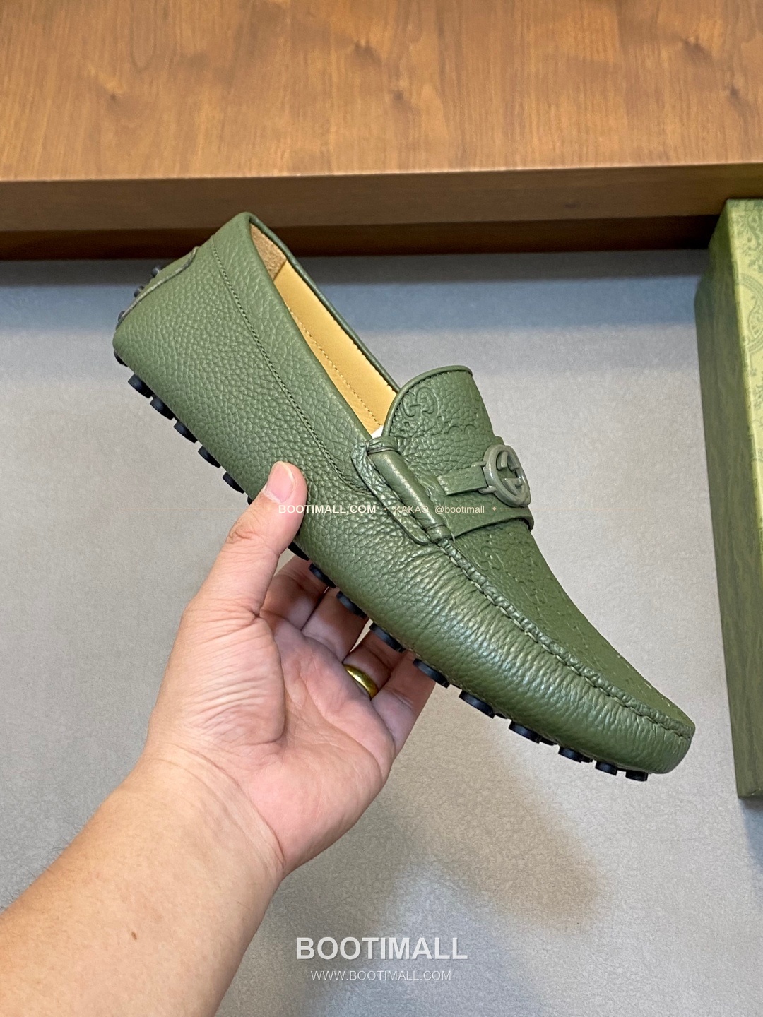 구찌 스웨이드 호스빗 드라이빙 슬립온 로퍼 그린 Gucci Suede Horsebit Driving Slip-On Loafers 4