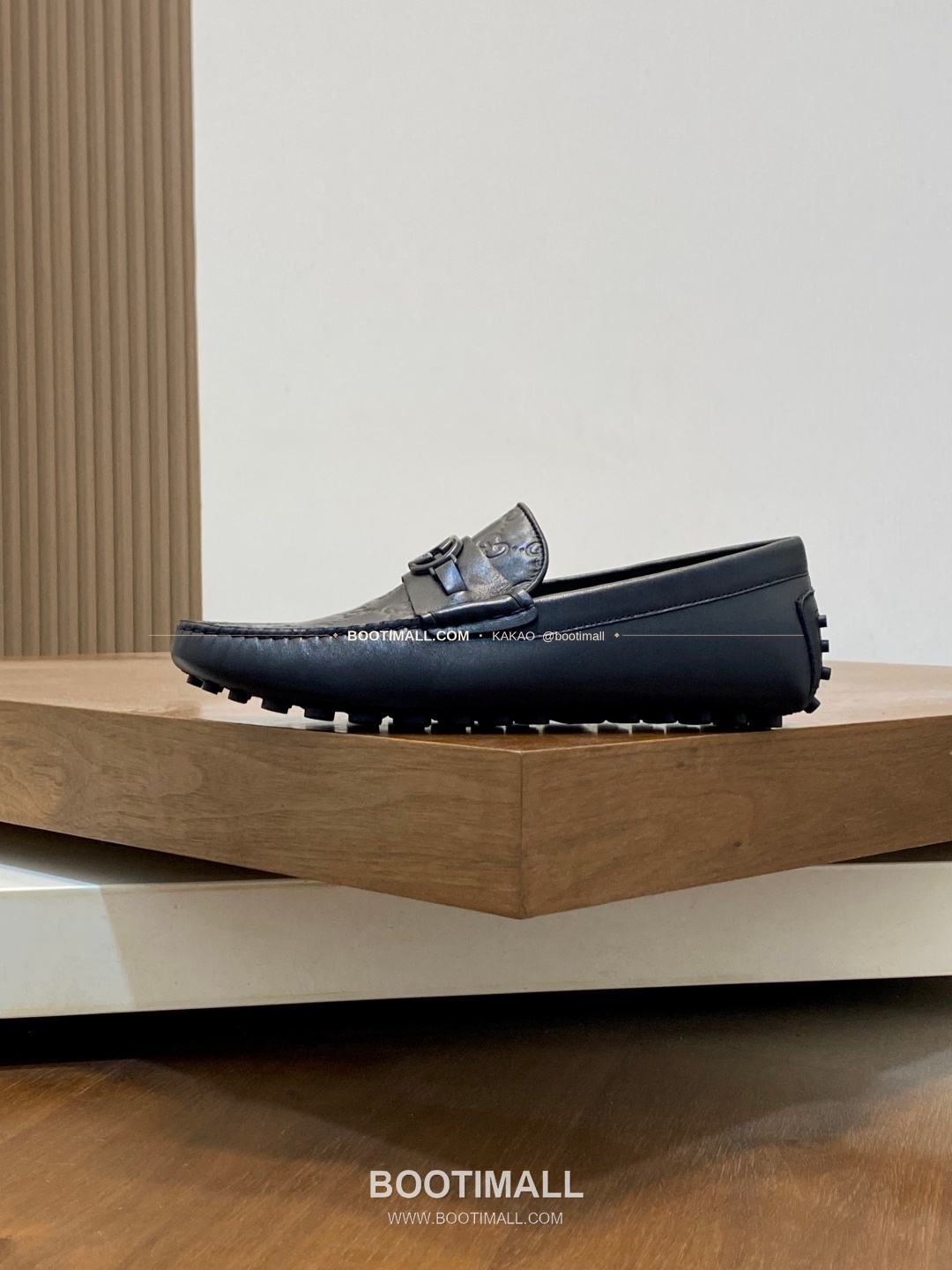 구찌 스웨이드 호스빗 드라이빙 슬립온 로퍼 블랙 Gucci Suede Horsebit Driving Slip-On Loafers 2