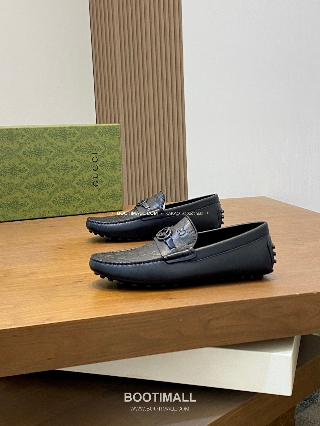 구찌 스웨이드 호스빗 드라이빙 슬립온 로퍼 블랙 Gucci Suede Horsebit Driving Slip-On Loafers 3