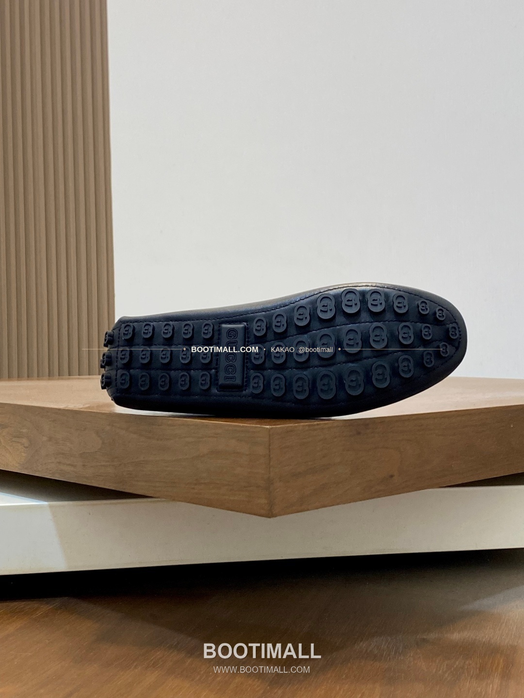 구찌 스웨이드 호스빗 드라이빙 슬립온 로퍼 블랙 Gucci Suede Horsebit Driving Slip-On Loafers 9