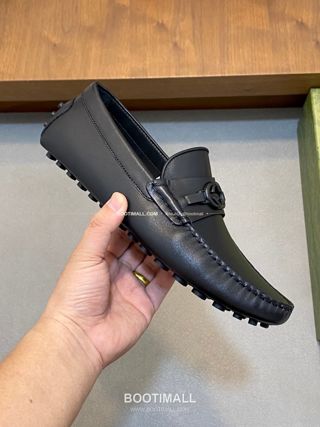 구찌 키프스킨 호스빗 드라이빙 슬립온 로퍼 블랙 Gucci Suede Horsebit Driving Slip-On Loafers 4