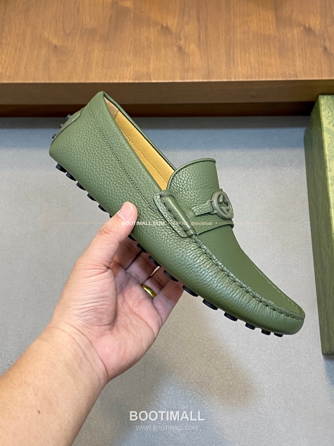 구찌 키프스킨 호스빗 드라이빙 슬립온 로퍼 그린Gucci Suede Horsebit Driving Slip-On Loafers 4