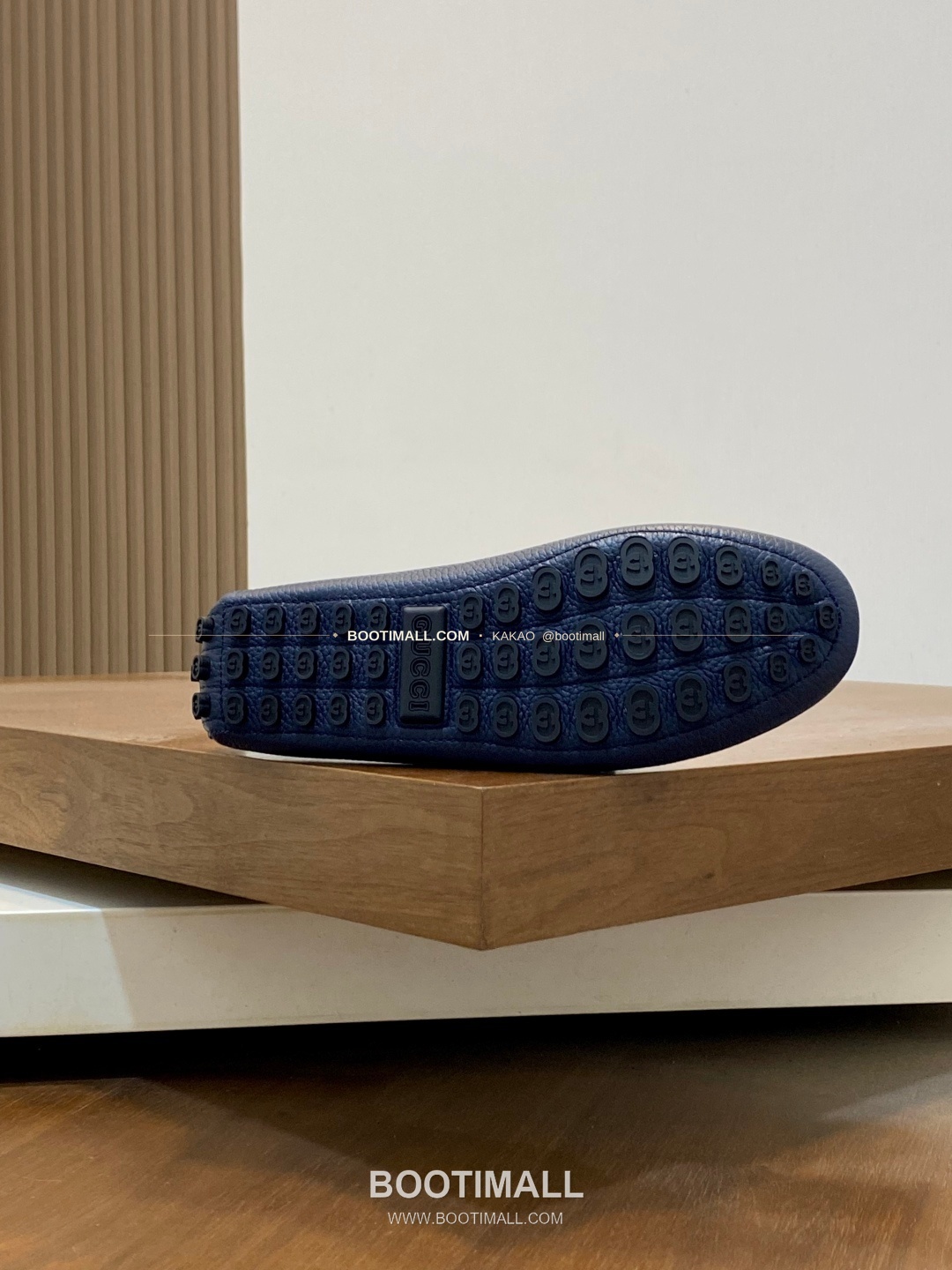 구찌 키프스킨 호스빗 드라이빙 슬립온 로퍼 네이비 Gucci Suede Horsebit Driving Slip-On Loafers 9