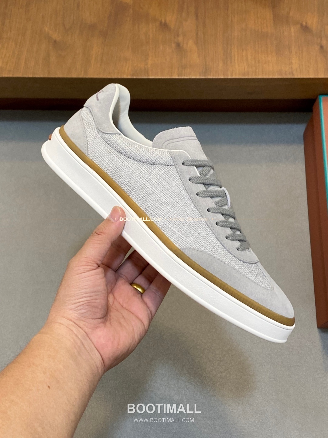 로로피아나 페코라네라 울 레더트림 로고 스니커즈 그레이 Loro Piana Pecora Nera Wool Leather Trim Logo Sneakers 4