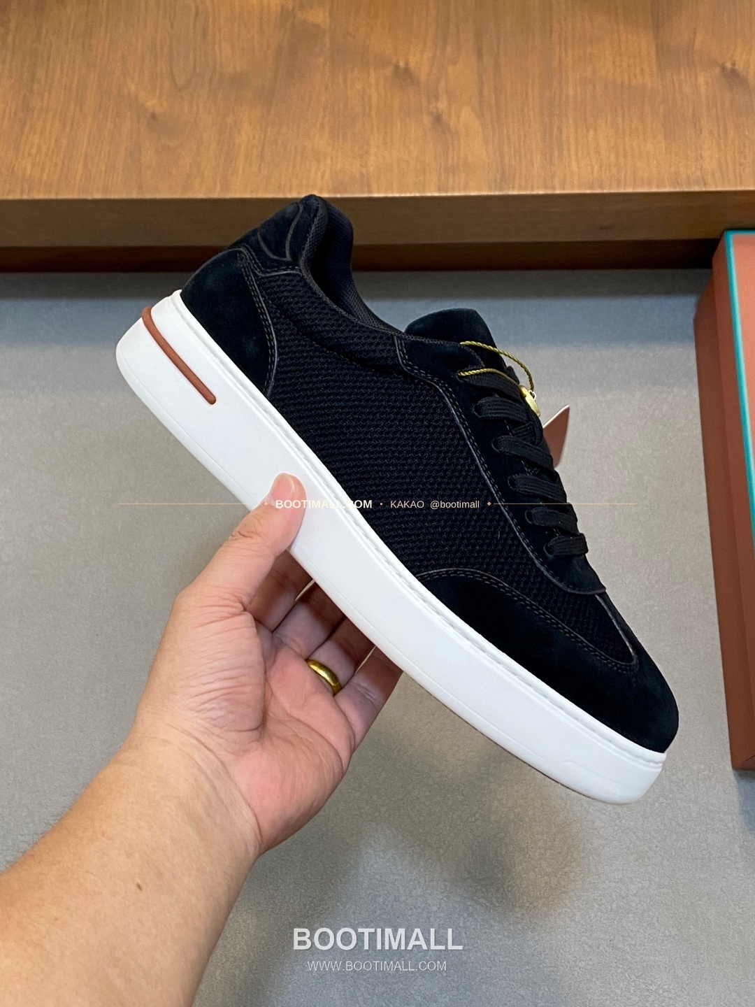 로로피아나 페코라네라 울 레더트림 워크 스니커즈 블랙 Loro Piana Pecora Nera Wool Leather Trim Walk Sneakers 4