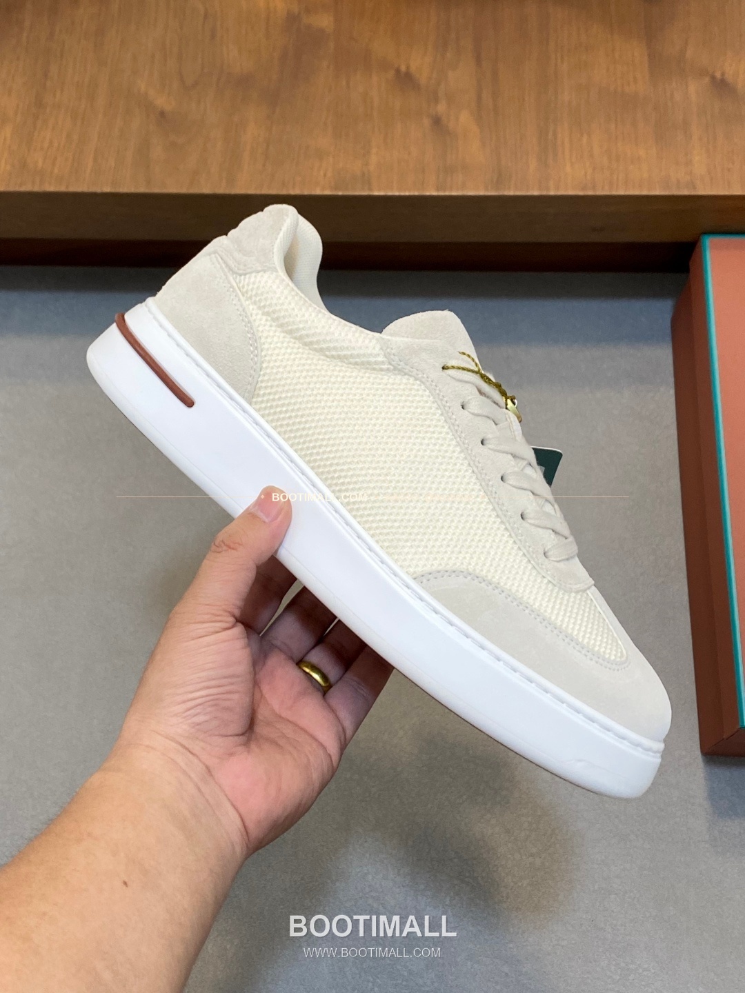 로로피아나 페코라네라 울 레더트림 워크 스니커즈 화이트 Loro Piana Pecora Nera Wool Leather Trim Walk Sneakers 4