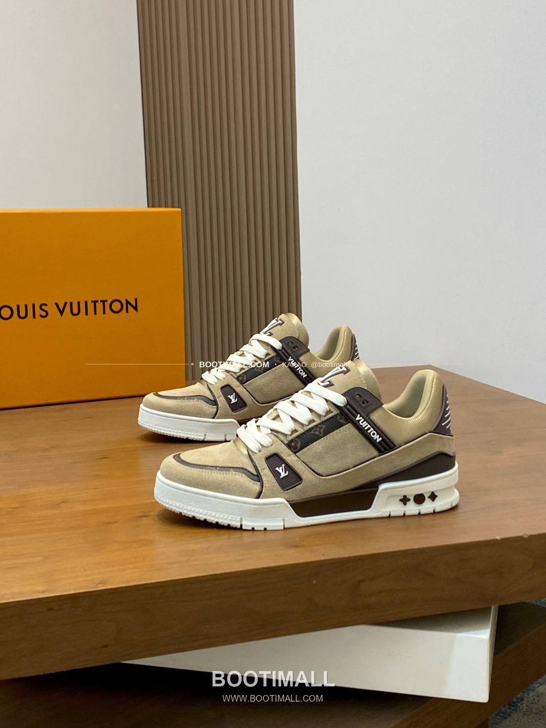 루이비통 스웨이드 모노그램 로고 레이스업 스니커즈 베이지 Louis Vuitton Suede Monogram Logo Lace-Up Sneakers 3