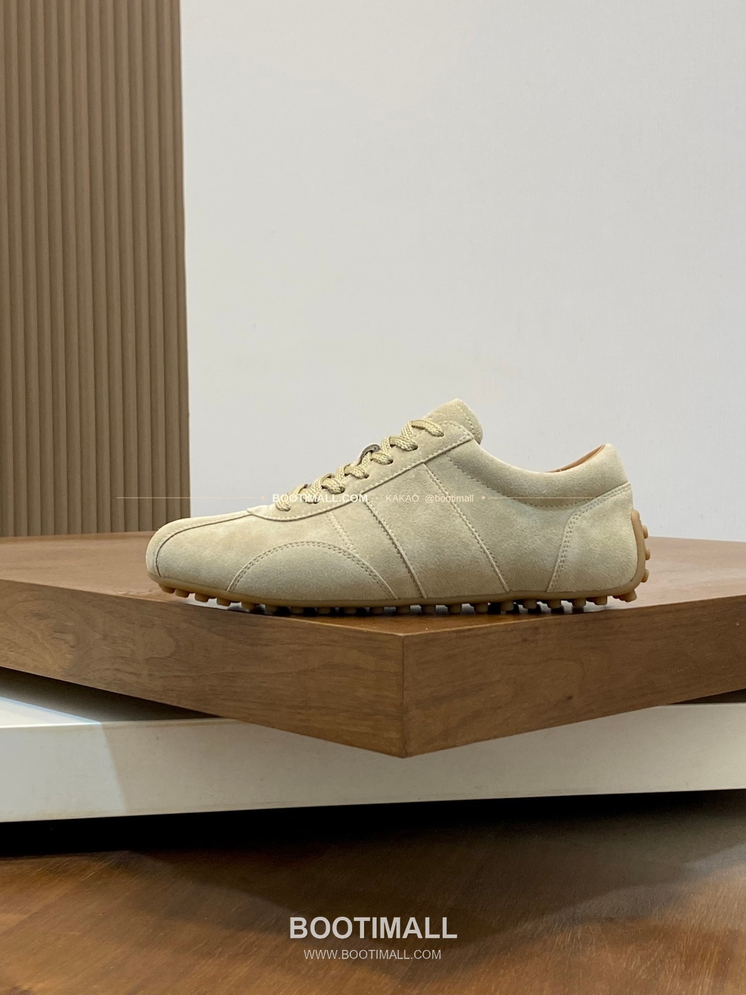 토즈 송아지가죽 고미노 러버솔 슬립온 로퍼 베이지 Tod’s Calfskin Gommino Rubber Sole Slip-On Loafers 2