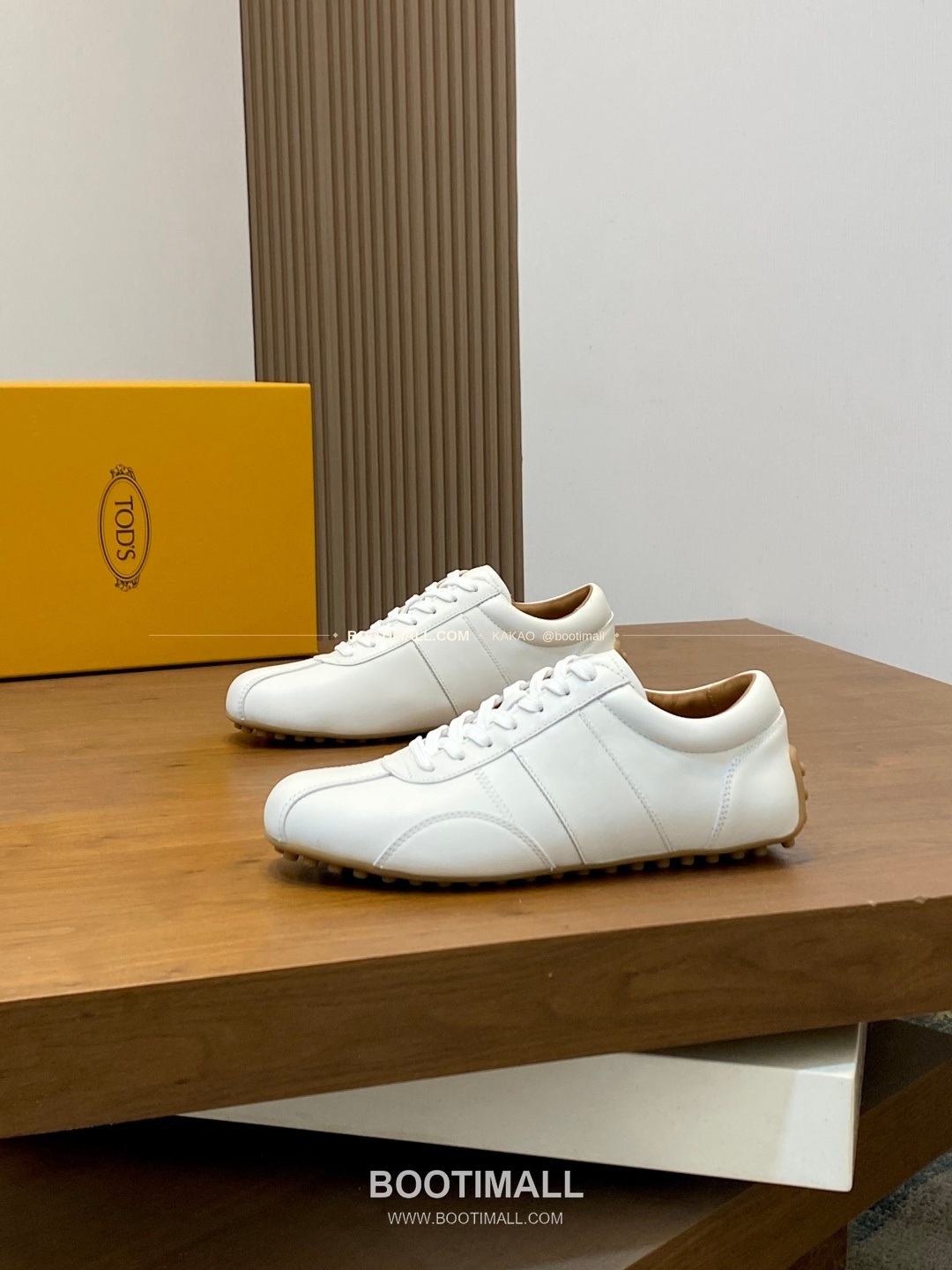 토즈 송아지가죽 고미노 러버솔 슬립온 로퍼 화이트 Tod’s Calfskin Gommino Rubber Sole Slip-On Loafers 3