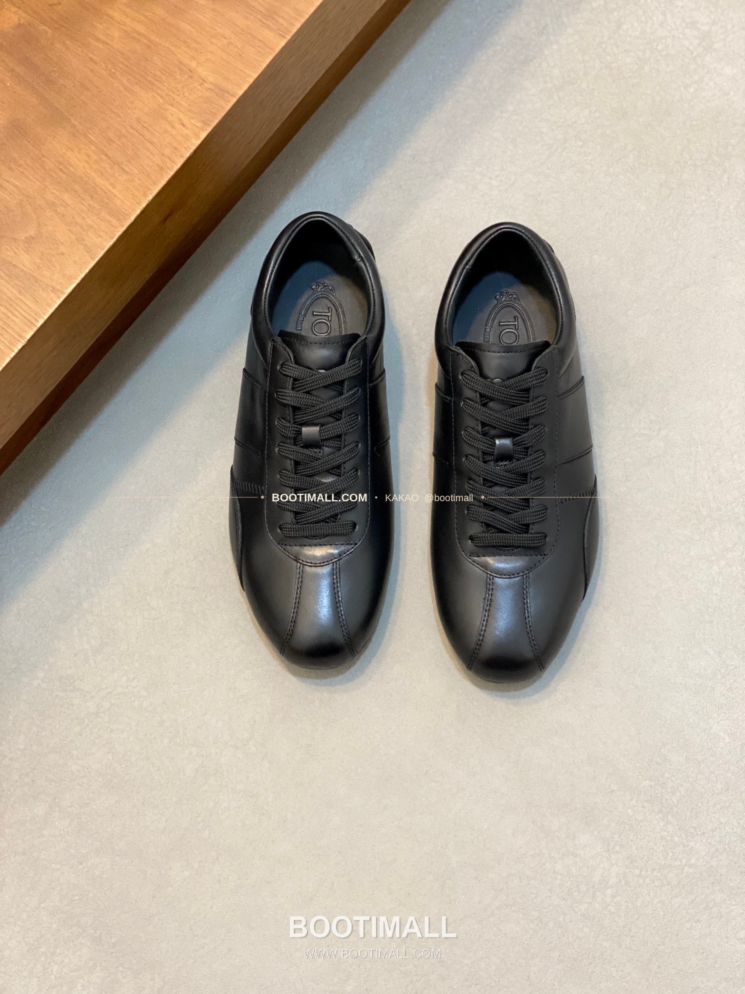 토즈 송아지가죽 고미노 러버솔 슬립온 로퍼 블랙 Tod’s Calfskin Gommino Rubber Sole Slip-On Loafers 1