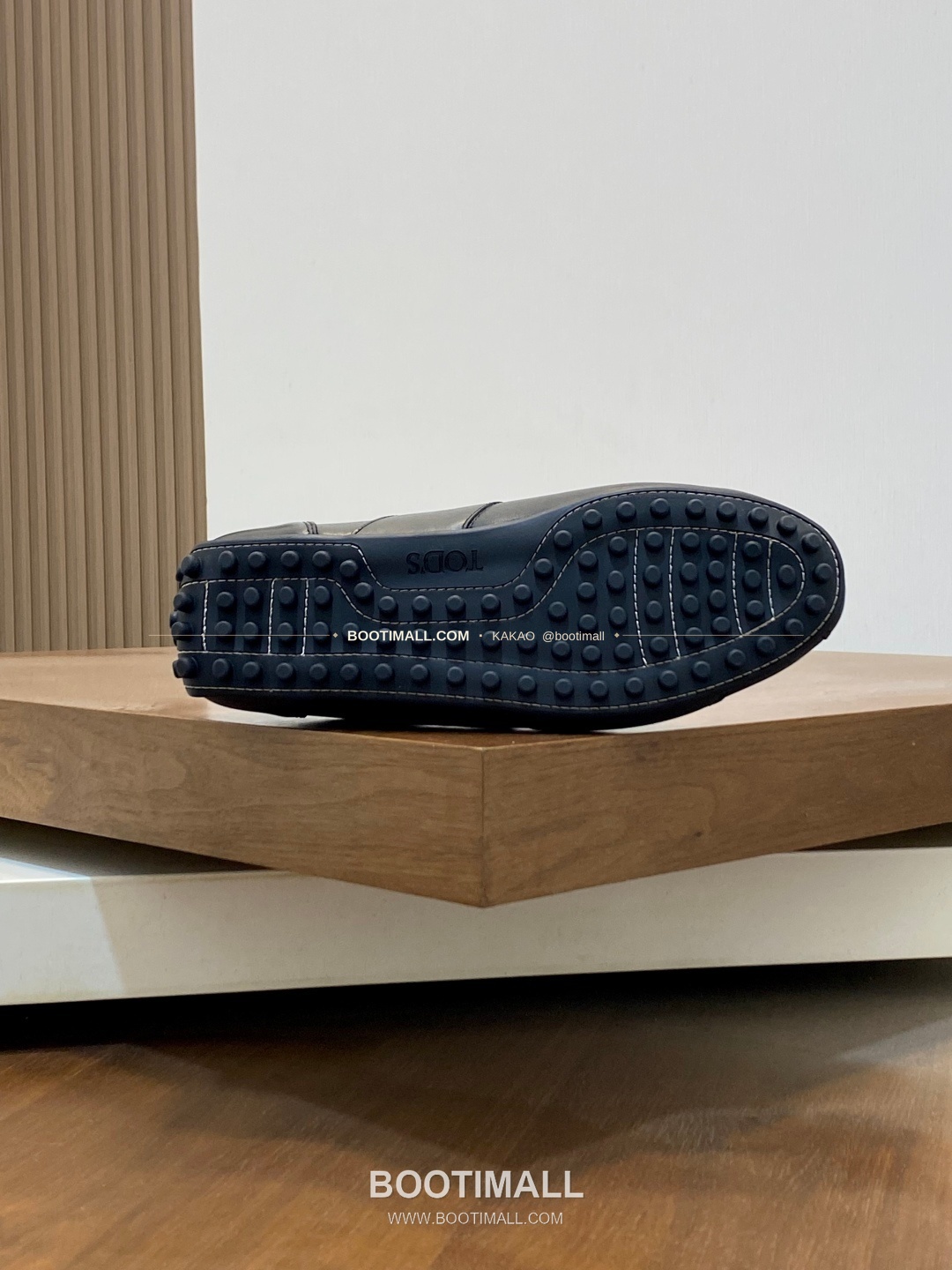 토즈 송아지가죽 고미노 러버솔 슬립온 로퍼 블랙 Tod’s Calfskin Gommino Rubber Sole Slip-On Loafers 9