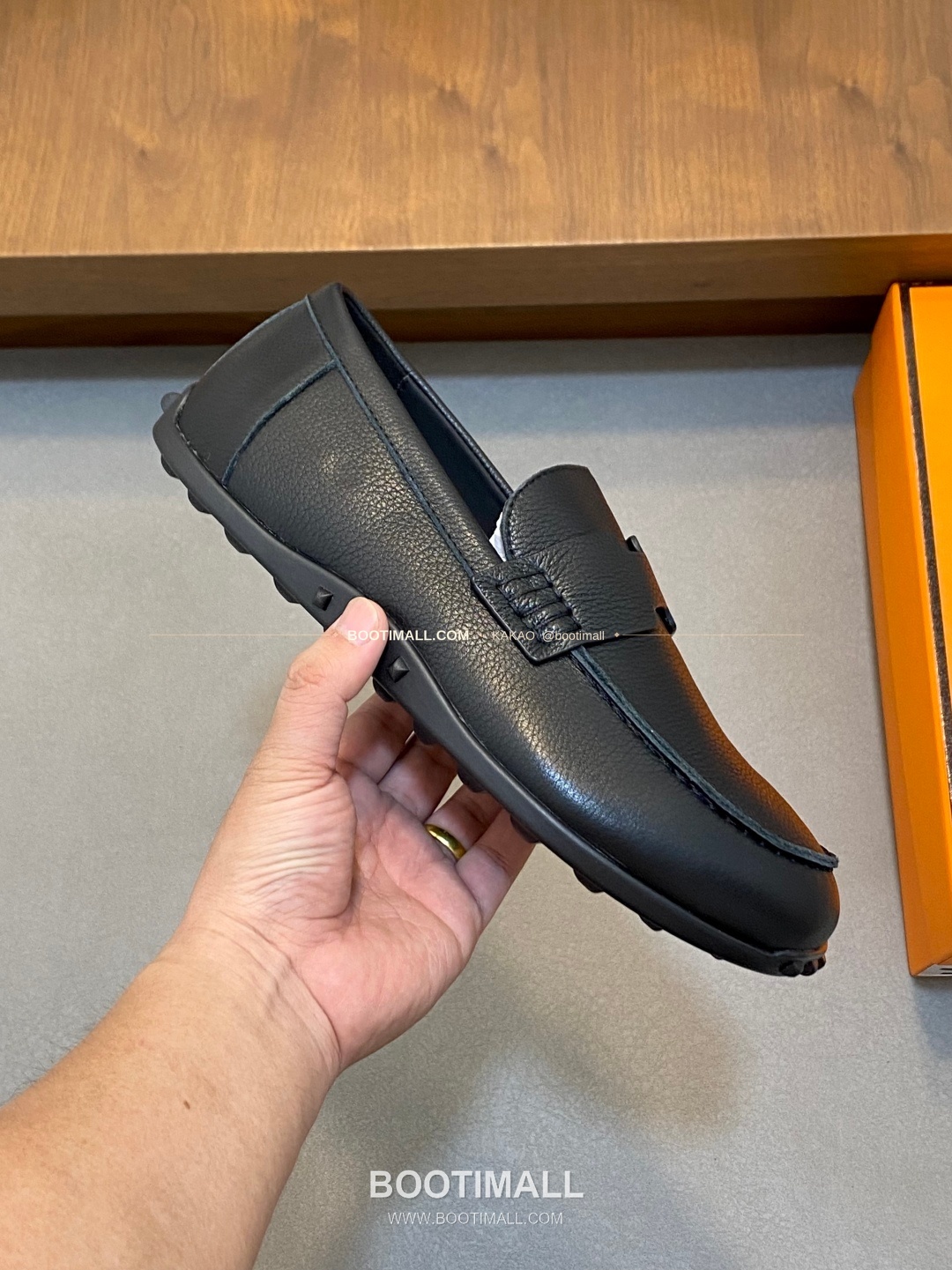 에르메스 송아지가죽 H로고 슬립온 로퍼 블랙 Hermes Calfskin H Logo Slip-On Loafers 4