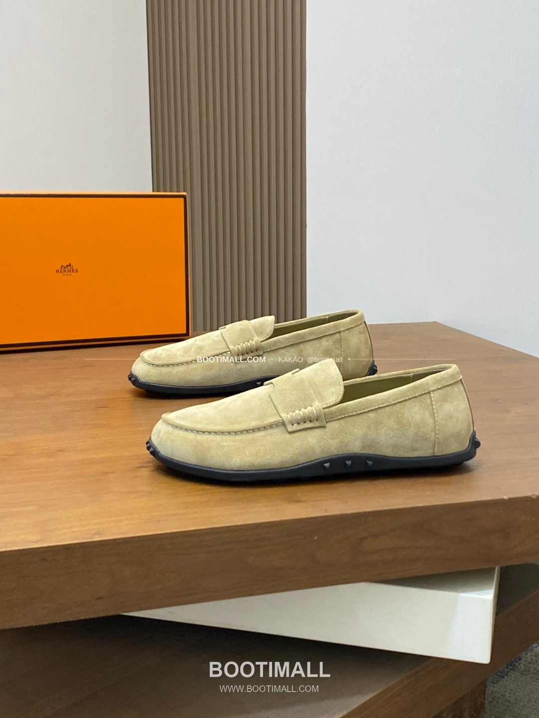 에르메스 송아지가죽 H로고 슬립온 로퍼 베이지 Hermes Calfskin H Logo Slip-On Loafers 3