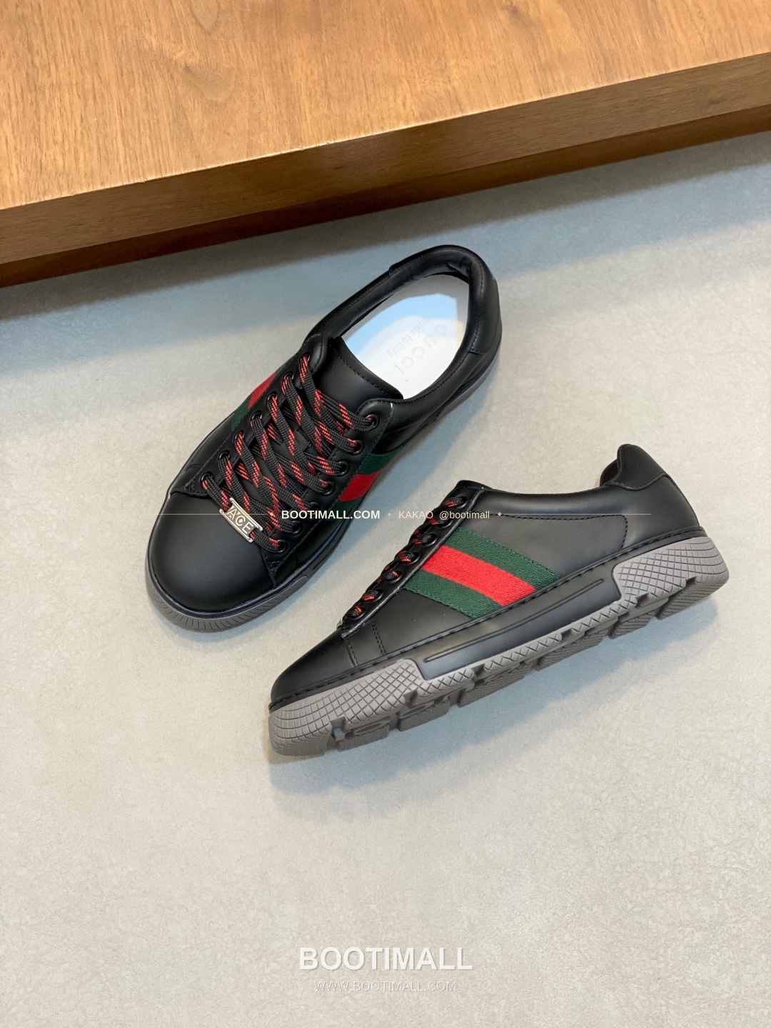 구찌 나파가죽 로고 레이스업 스니커즈 블랙 Gucci Nappa Calfskin Logo Lace-Up Sneakers 5