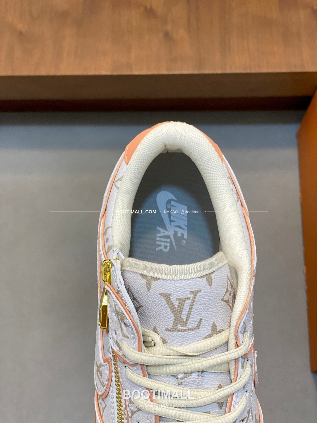 루이비통 에어 그레인 송아지가죽 로고 레이스업 스니커즈 Louis Vuitton AIR Grained Calfskin Logo Lace-Up Sneakers 7