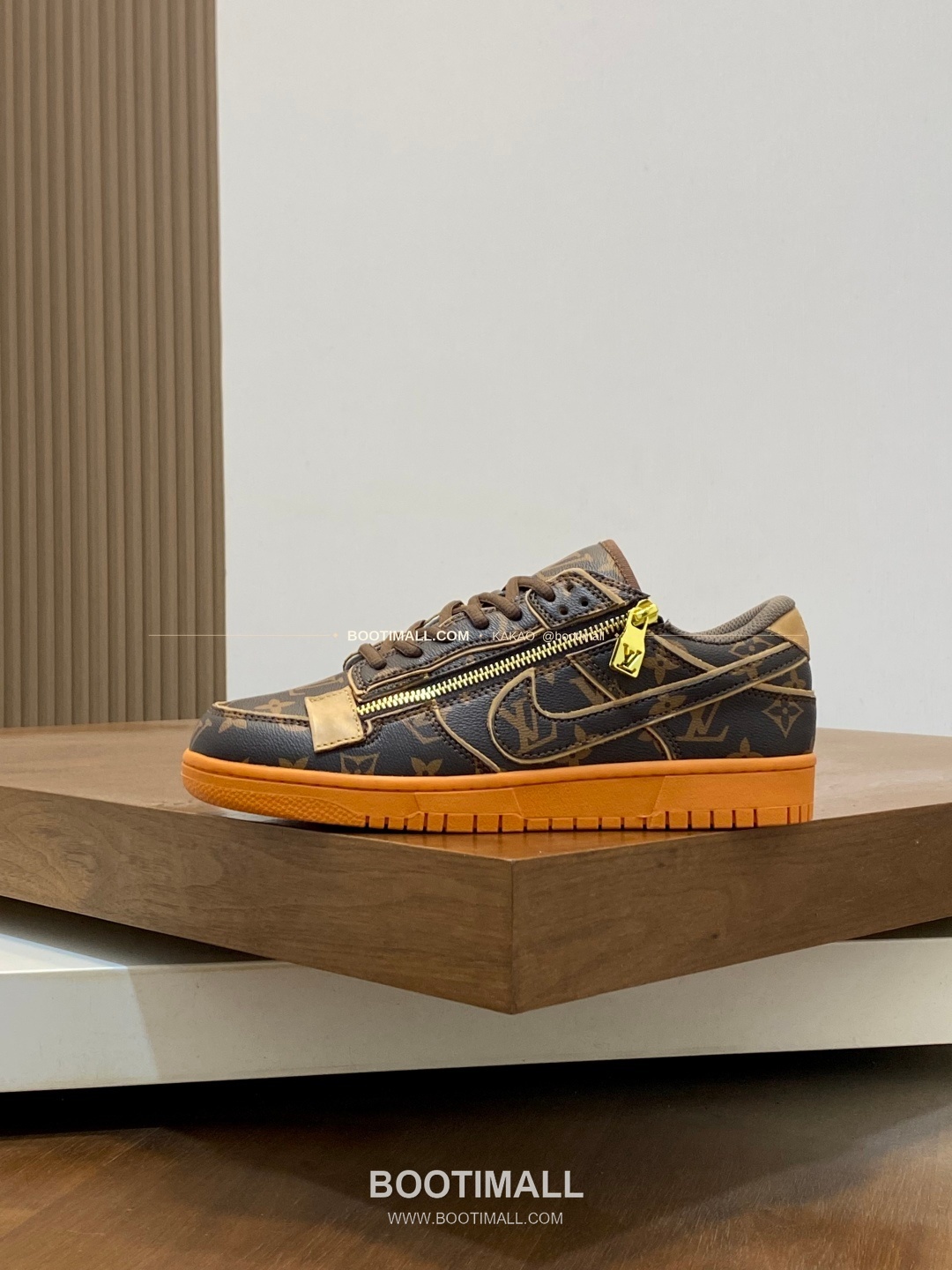 루이비통 에어 그레인 송아지가죽 로고 레이스업 스니커즈 Louis Vuitton AIR Grained Calfskin Logo Lace-Up Sneakers 2