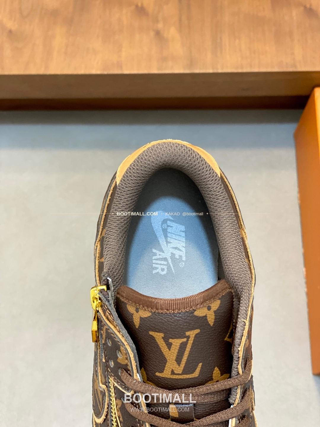 루이비통 에어 그레인 송아지가죽 로고 레이스업 스니커즈 Louis Vuitton AIR Grained Calfskin Logo Lace-Up Sneakers 7