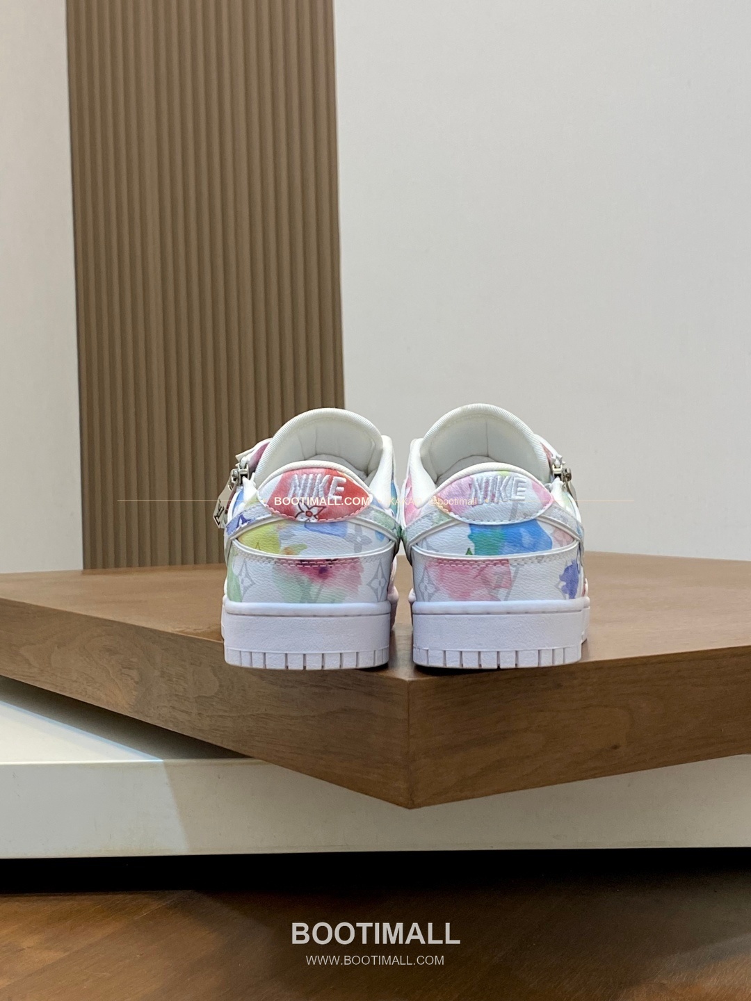 루이비통 에어 그레인 송아지가죽 로고 레이스업 스니커즈 Louis Vuitton AIR Grained Calfskin Logo Lace-Up Sneakers 8