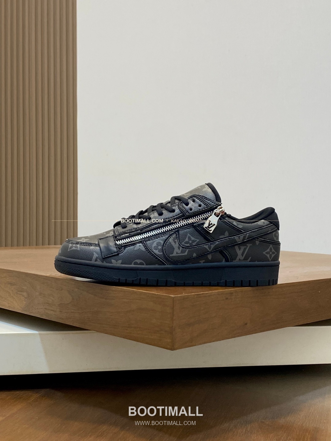 루이비통 에어 그레인 송아지가죽 로고 레이스업 스니커즈 Louis Vuitton AIR Grained Calfskin Logo Lace-Up Sneakers 2