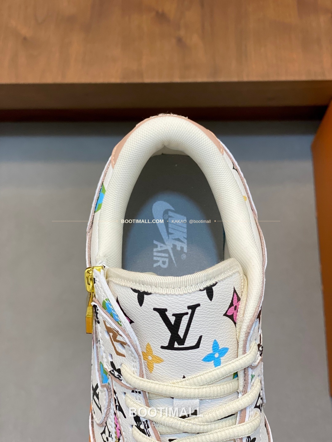 루이비통 에어 그레인 송아지가죽 로고 레이스업 스니커즈 Louis Vuitton AIR Grained Calfskin Logo Lace-Up Sneakers 7