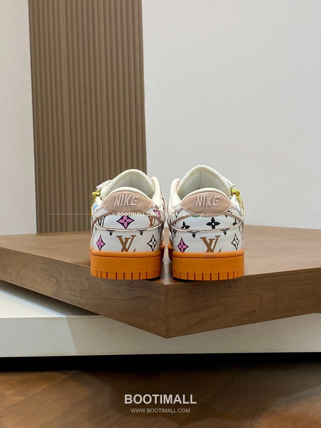 루이비통 에어 그레인 송아지가죽 로고 레이스업 스니커즈 Louis Vuitton AIR Grained Calfskin Logo Lace-Up Sneakers 8