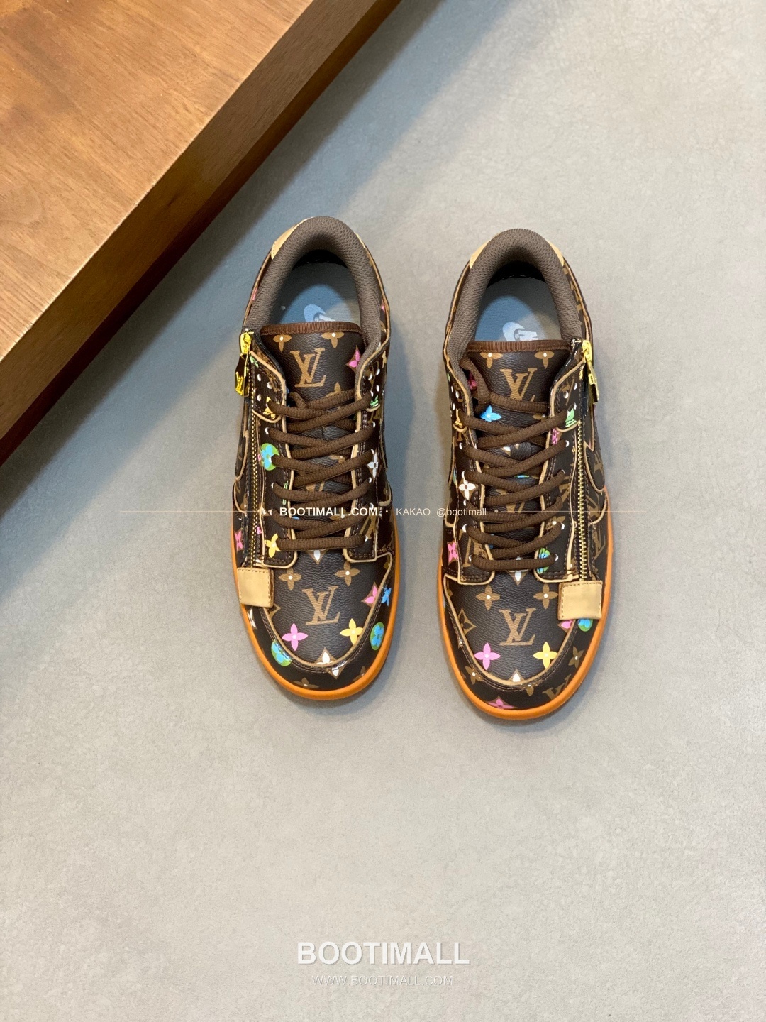 루이비통 에어 그레인 송아지가죽 로고 레이스업 스니커즈 Louis Vuitton AIR Grained Calfskin Logo Lace-Up Sneakers 1