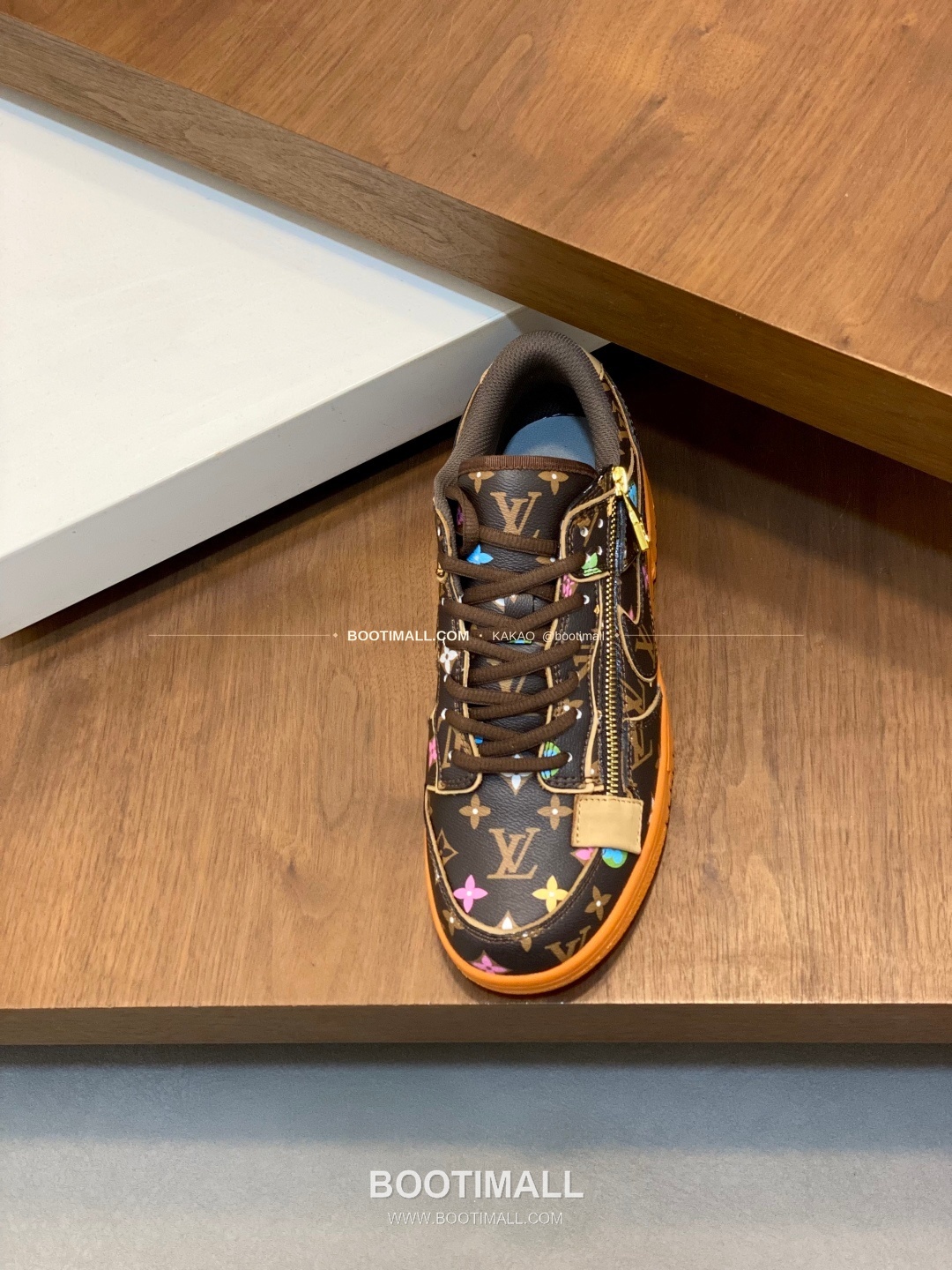 루이비통 에어 그레인 송아지가죽 로고 레이스업 스니커즈 Louis Vuitton AIR Grained Calfskin Logo Lace-Up Sneakers 6