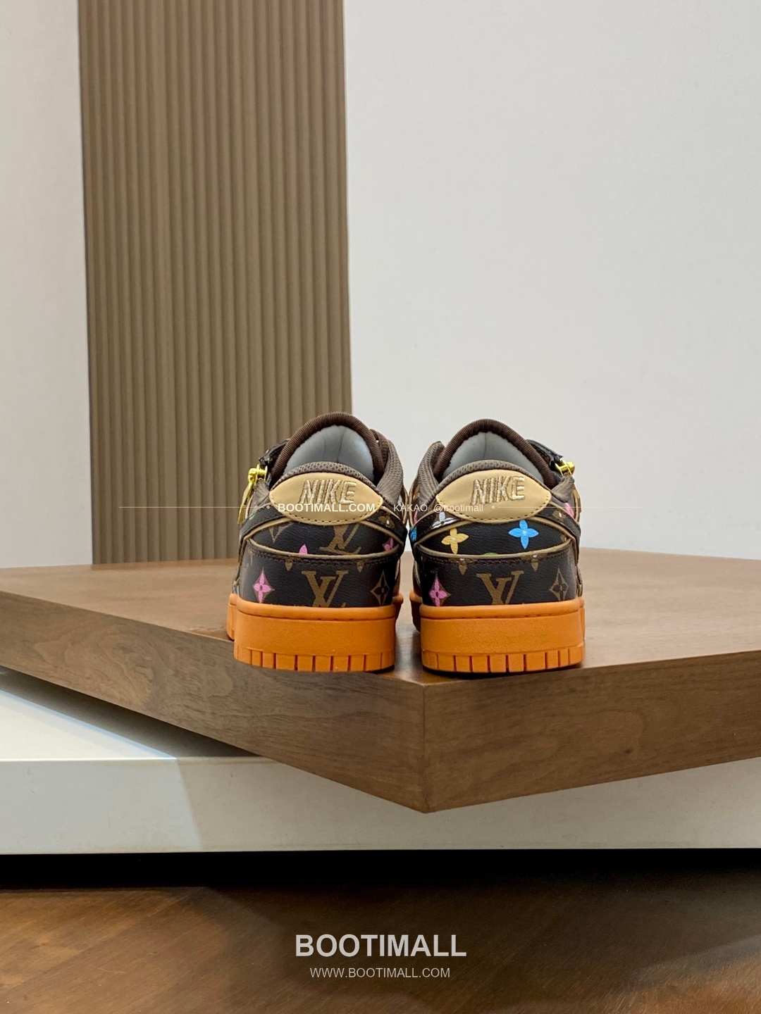 루이비통 에어 그레인 송아지가죽 로고 레이스업 스니커즈 Louis Vuitton AIR Grained Calfskin Logo Lace-Up Sneakers 8