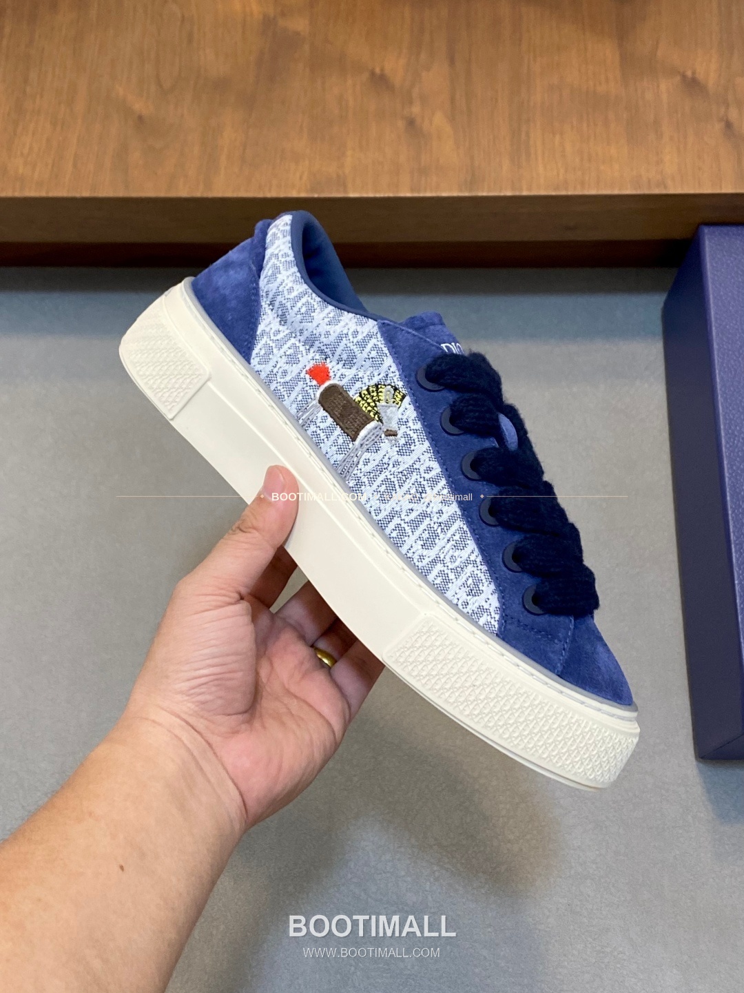 디올 송아지가죽 오블리크 로고 레이스업 스니커즈 네이비 Dior Calfskin Oblique Logo Lace-Up Sneakers 4