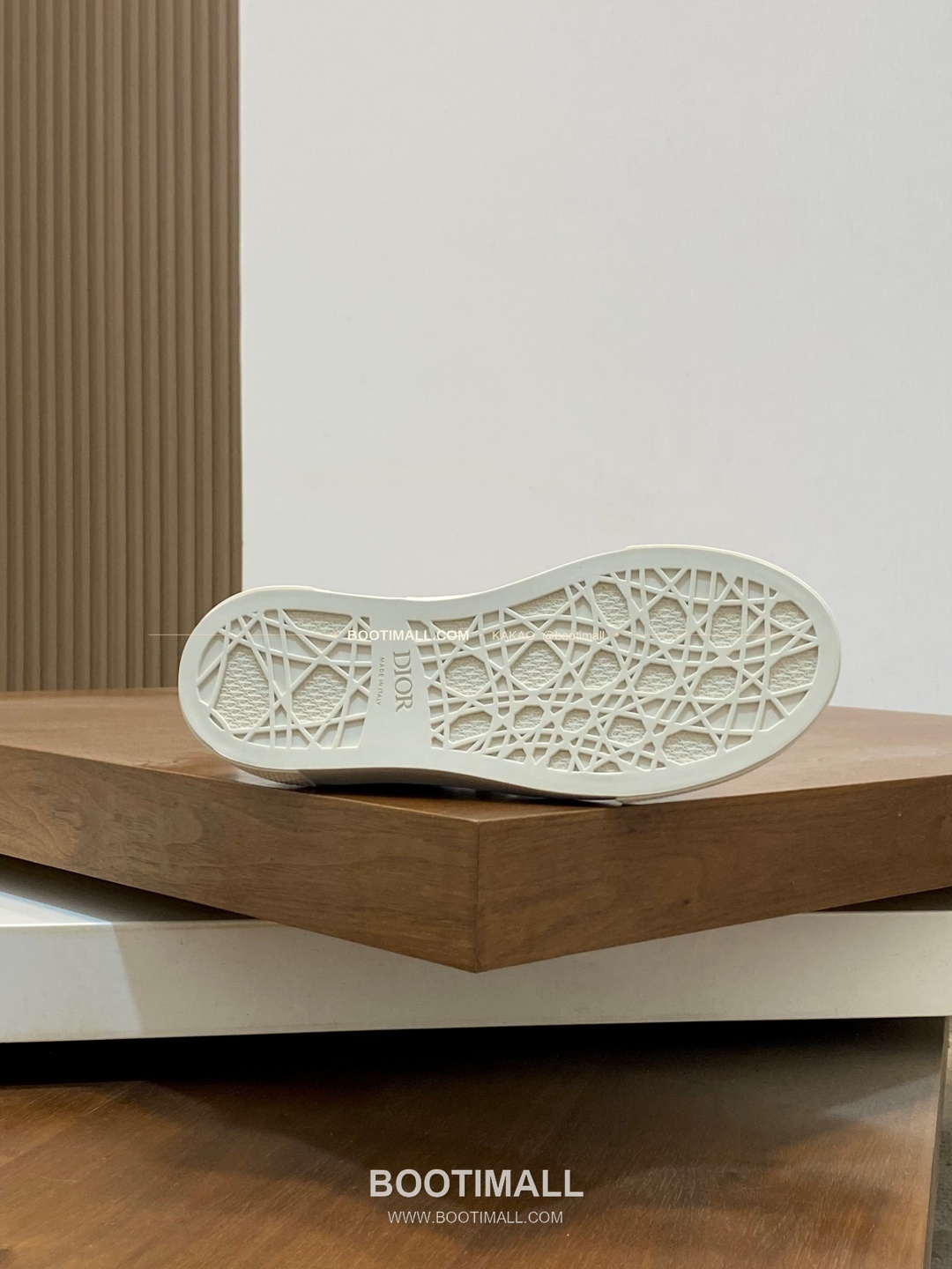 디올 송아지가죽 오블리크 로고 레이스업 스니커즈 네이비 Dior Calfskin Oblique Logo Lace-Up Sneakers 9