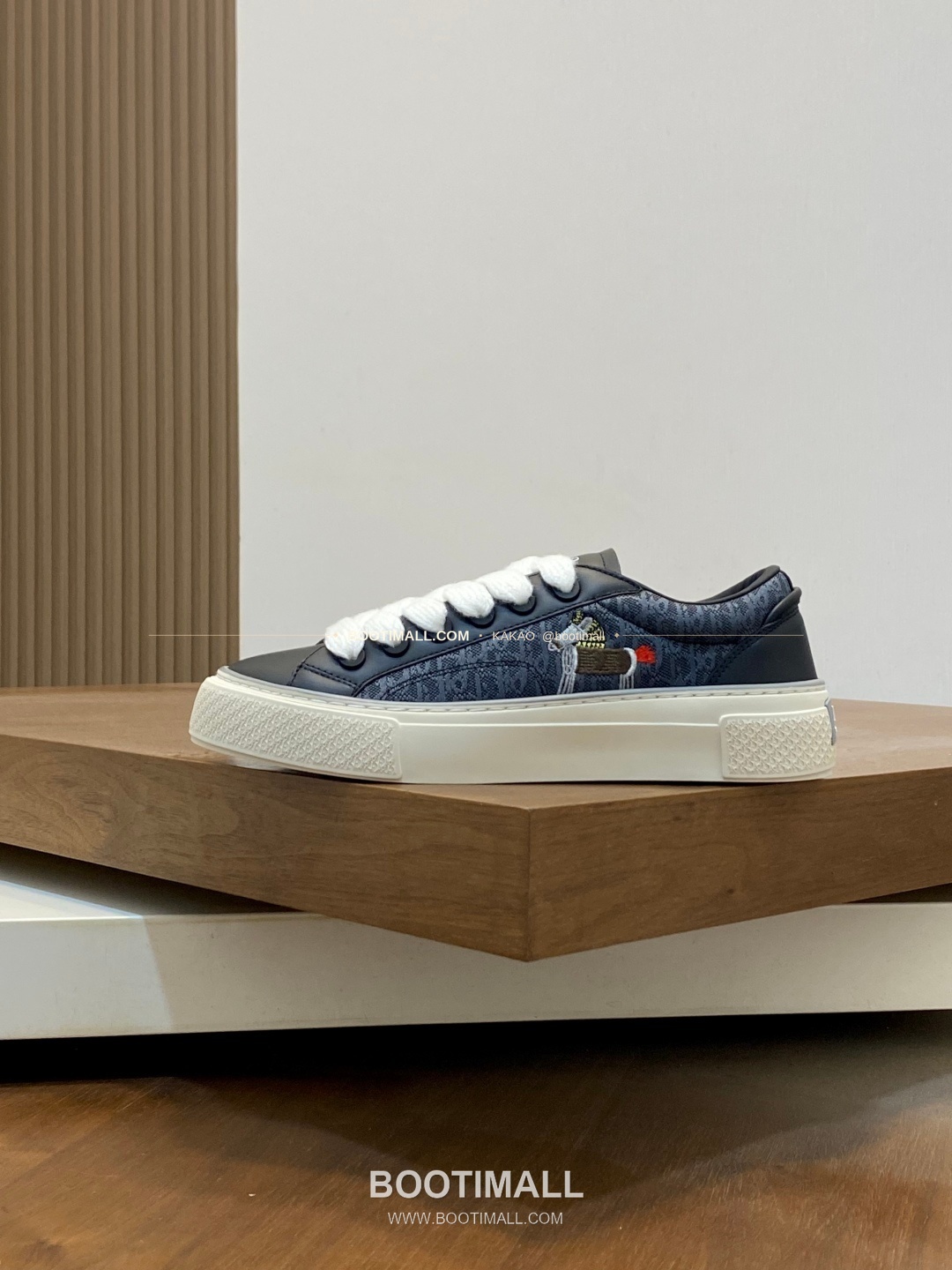 디올 송아지가죽 오블리크 로고 레이스업 스니커즈 블랙 Dior Calfskin Oblique Logo Lace-Up Sneakers 2