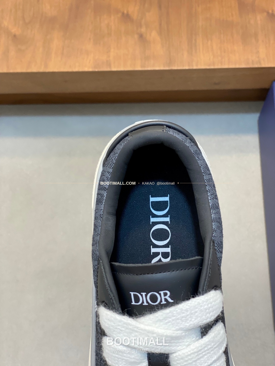 디올 송아지가죽 오블리크 로고 레이스업 스니커즈 블랙 Dior Calfskin Oblique Logo Lace-Up Sneakers 7